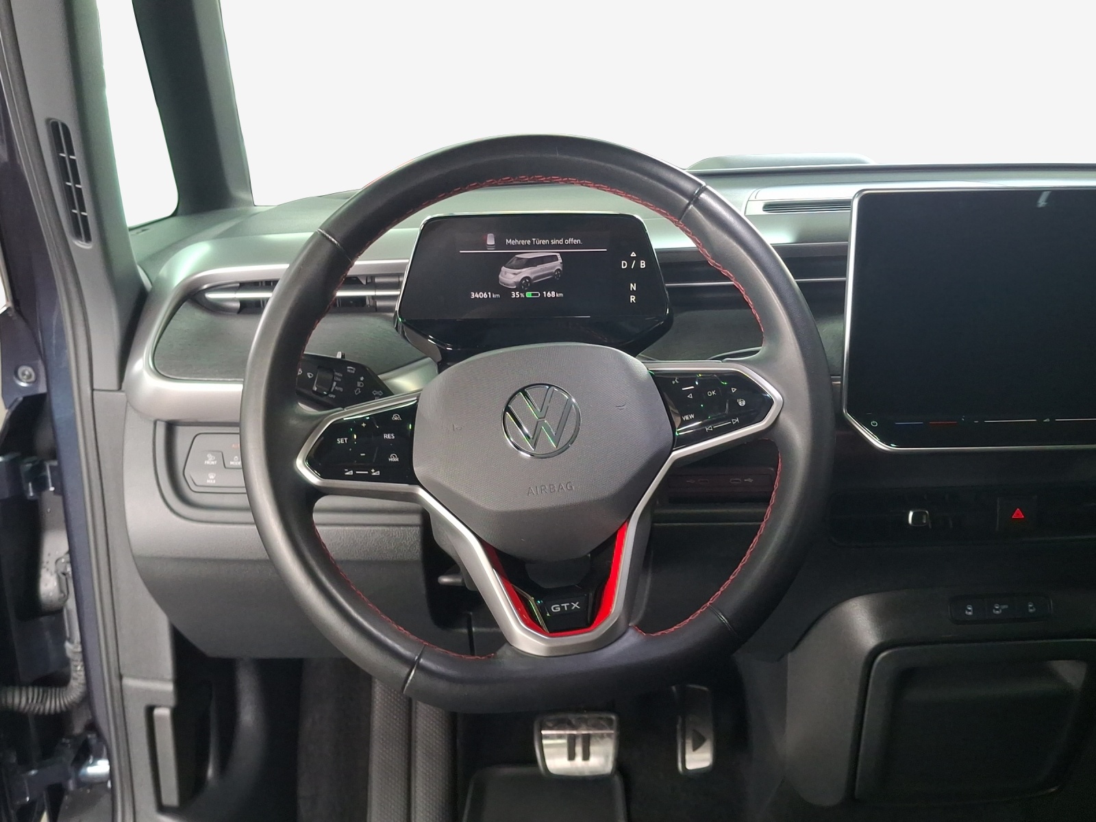 VW ID.Buzz LWB GTX 4 Motion-image-8