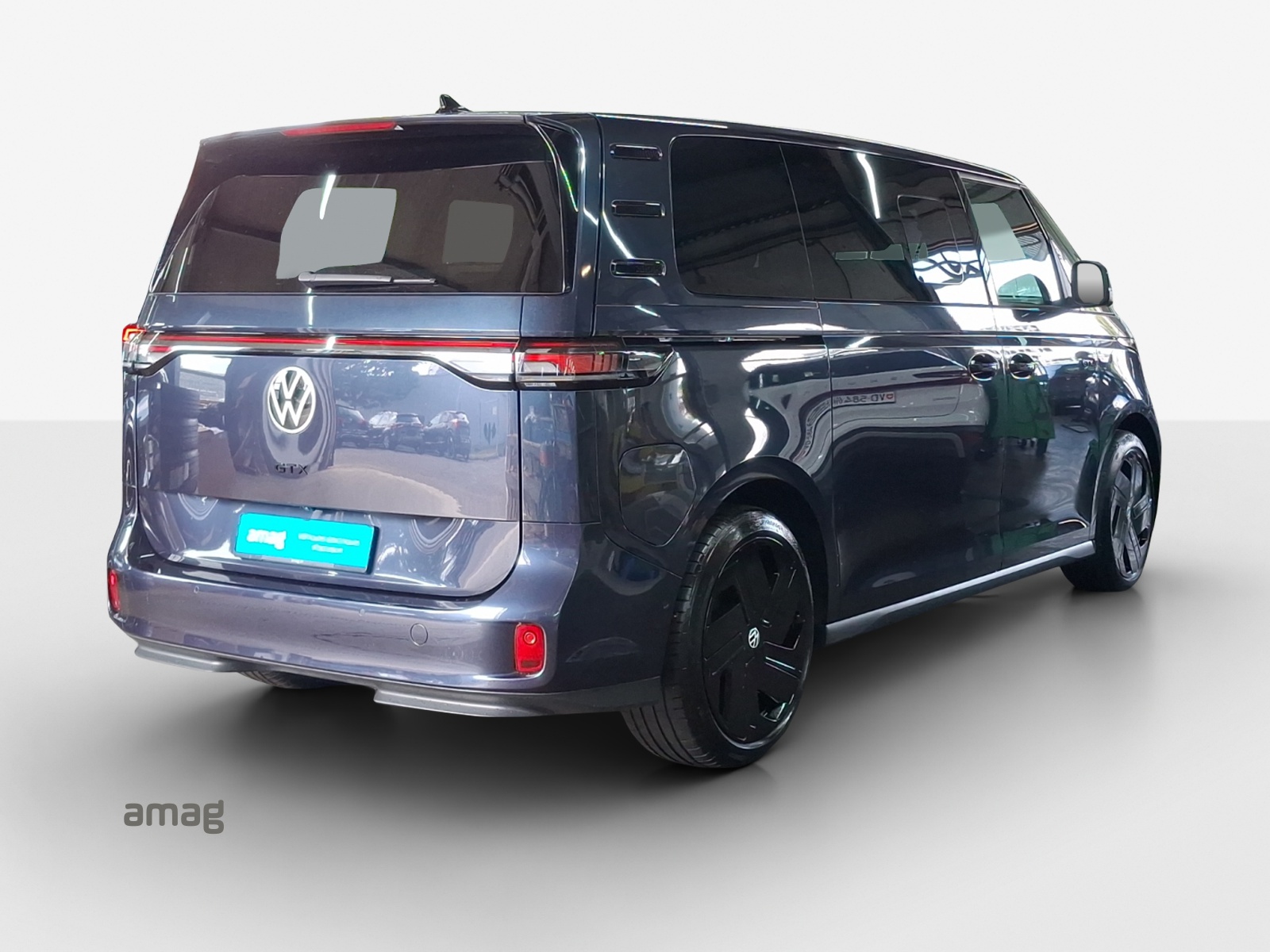 VW ID.Buzz LWB GTX 4 Motion-image-4