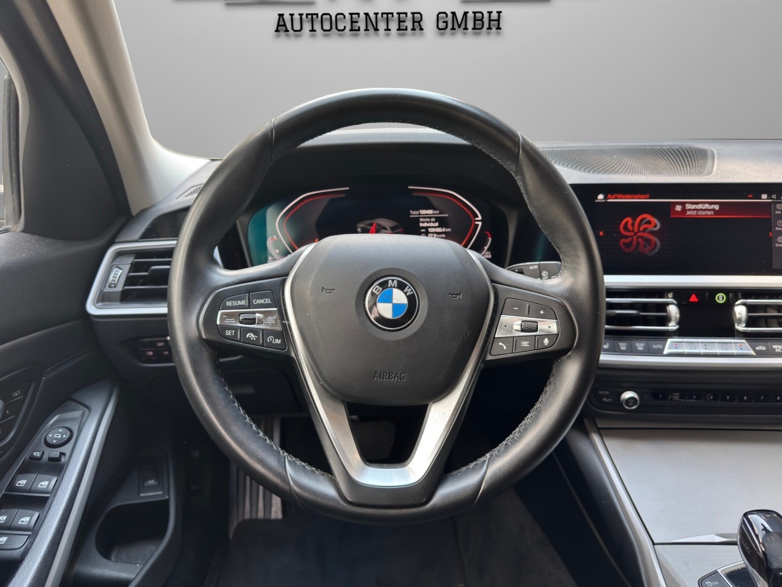 BMW 320d xDrive 48V Touring Steptronic-image-9