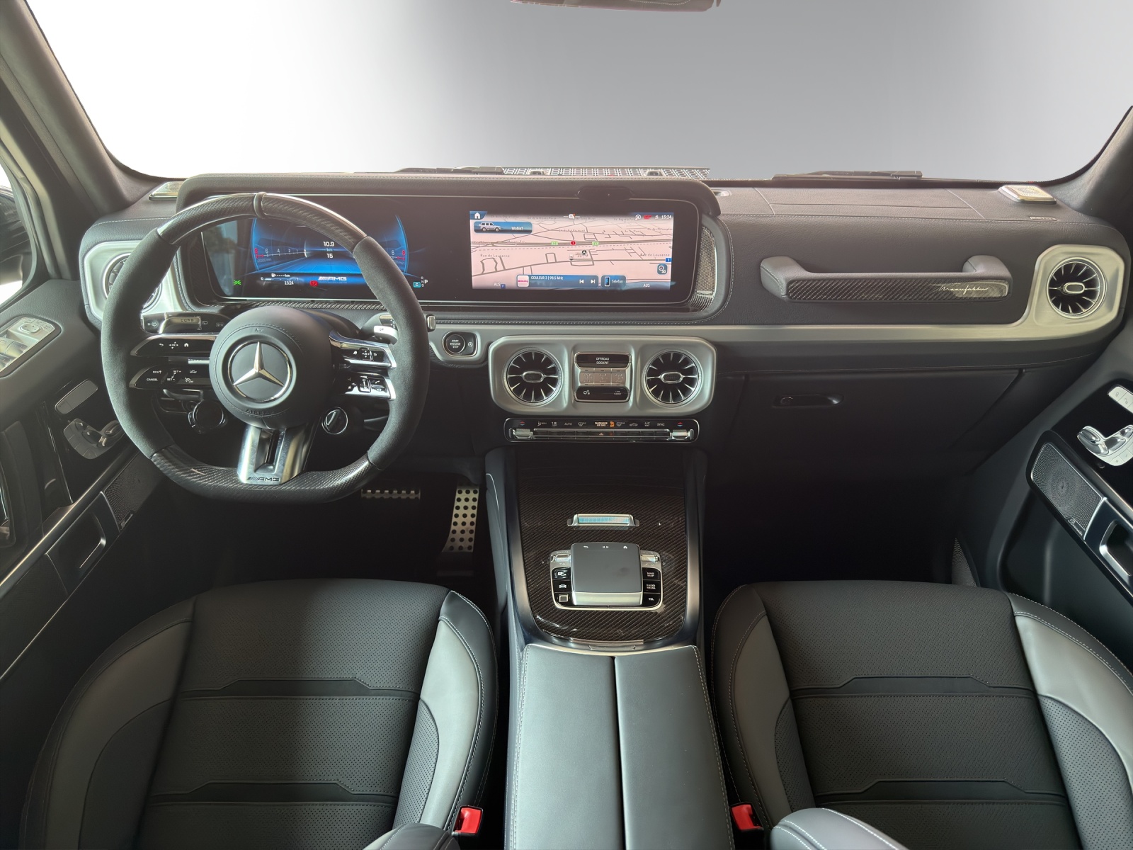 MERCEDES-BENZ G 63 AMG 9G-Tronic-image-11