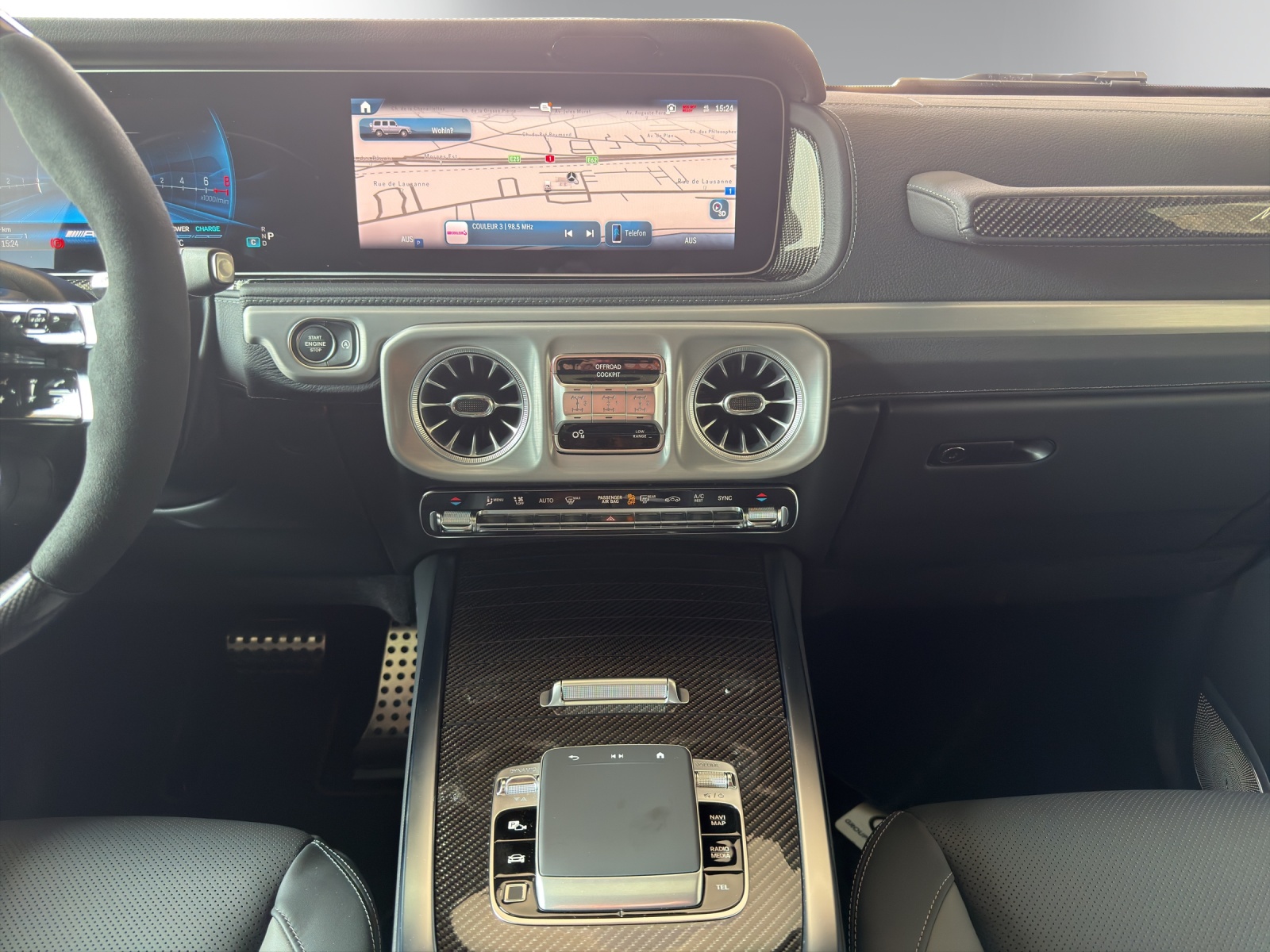MERCEDES-BENZ G 63 AMG 9G-Tronic-image-12