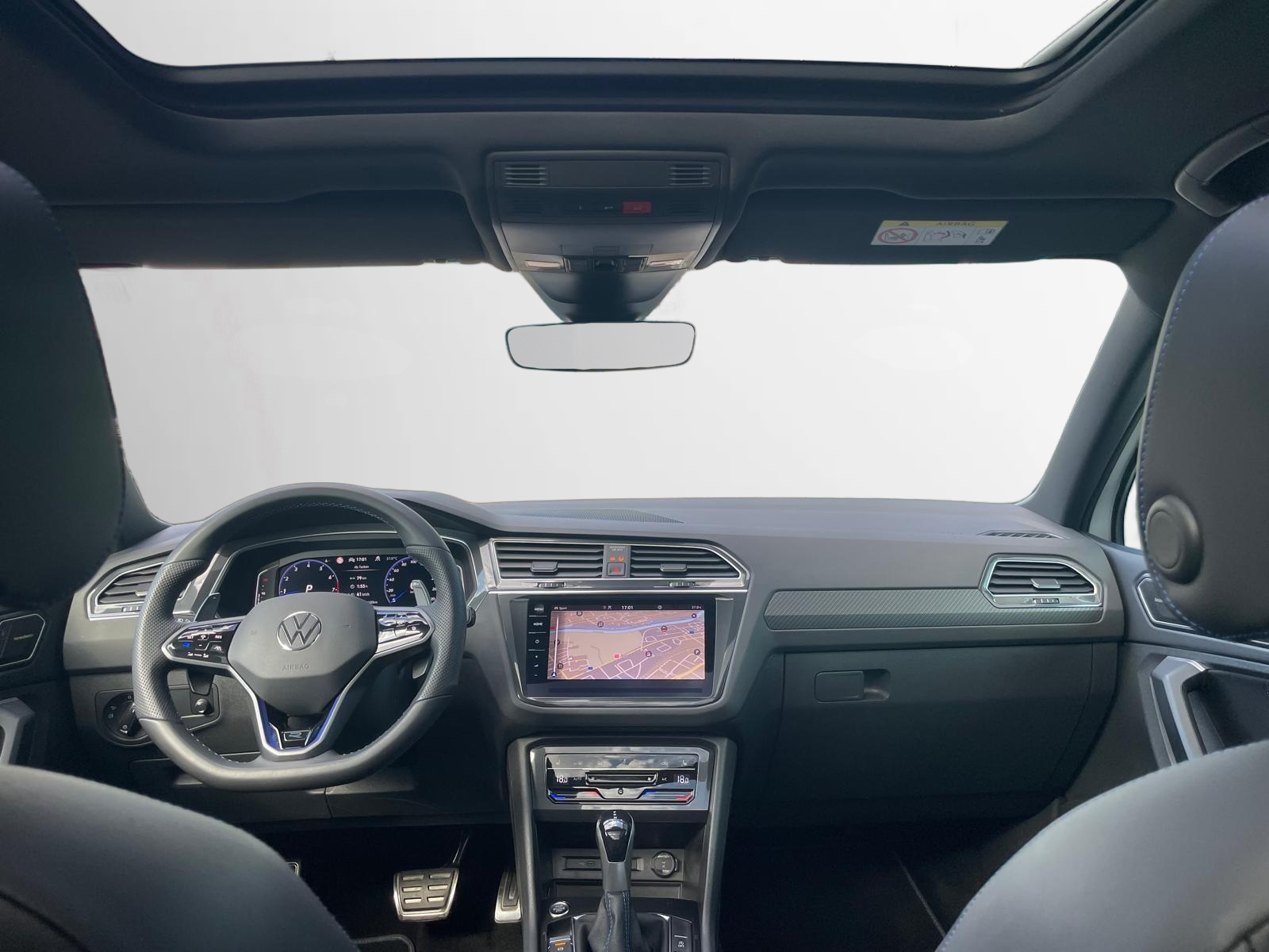 VW Tiguan 2.0TSI R 4Motion DSG-image-5