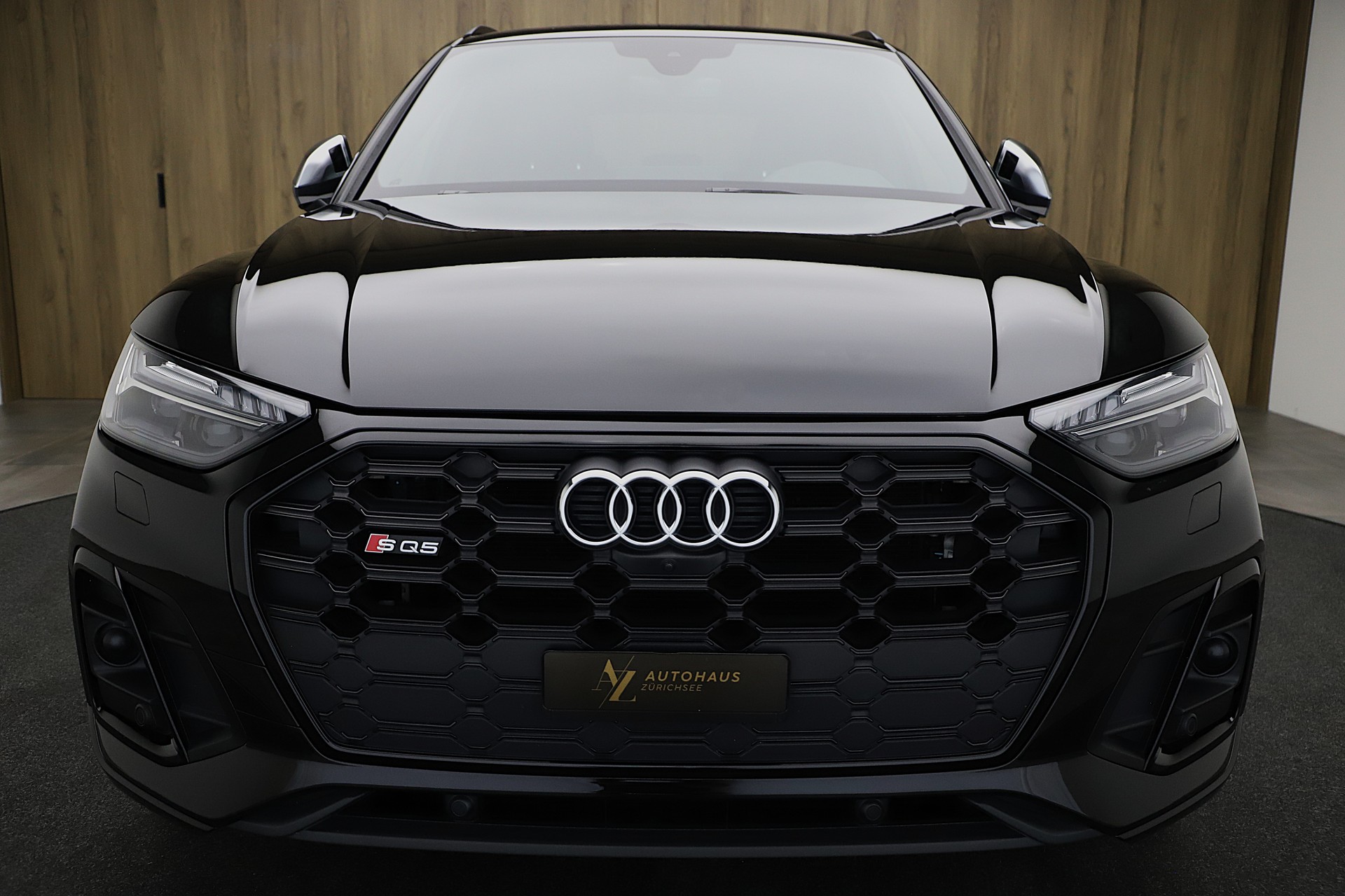 AUDI SQ5 TDI quattro tiptronic mit Rautensteppung-image-1