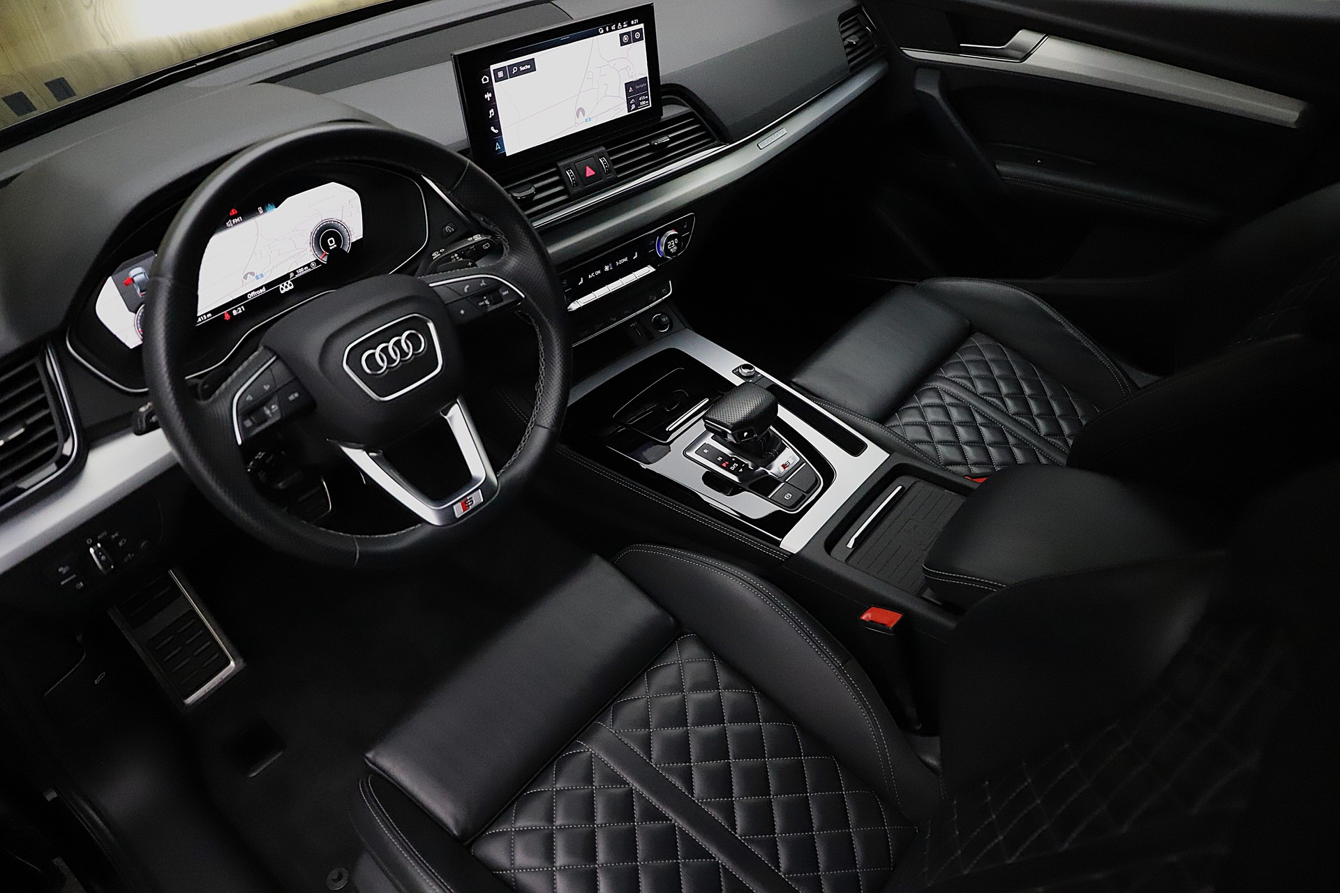 AUDI SQ5 TDI quattro tiptronic mit Rautensteppung-image-4