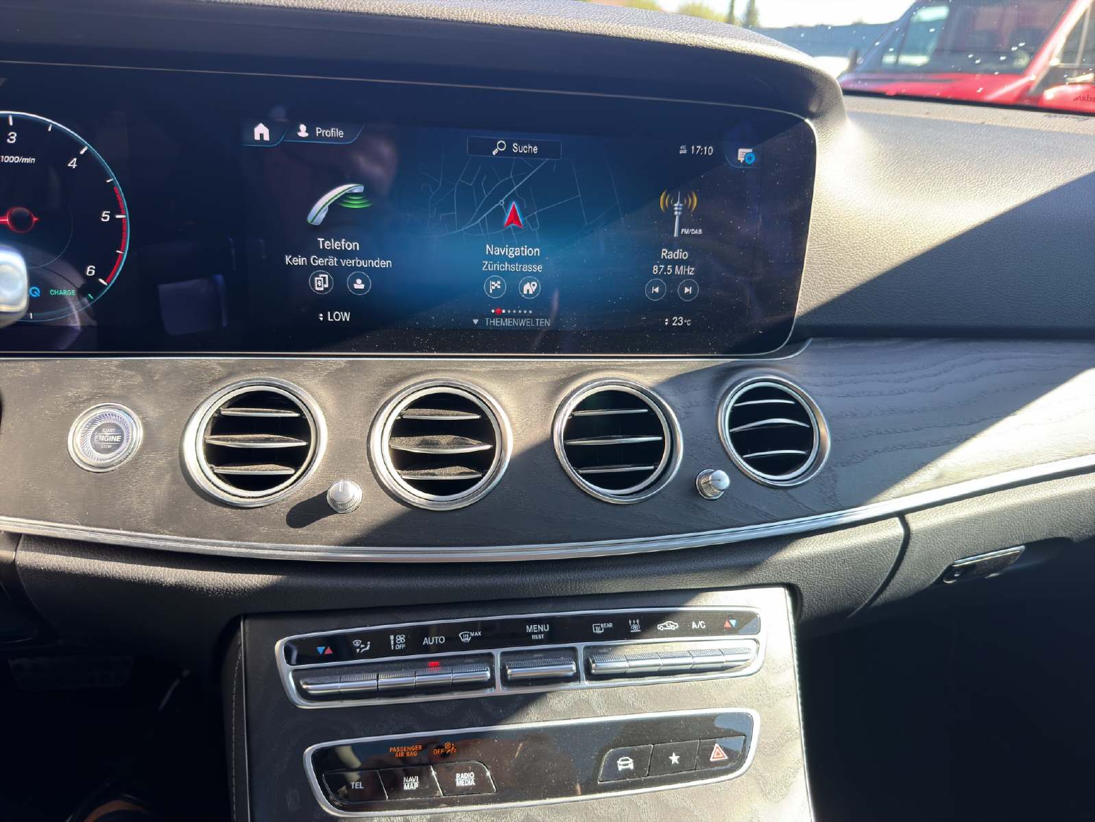 MERCEDES-BENZ E 220 d All-Terrain Avantgarde 4matic Kombi-image-10