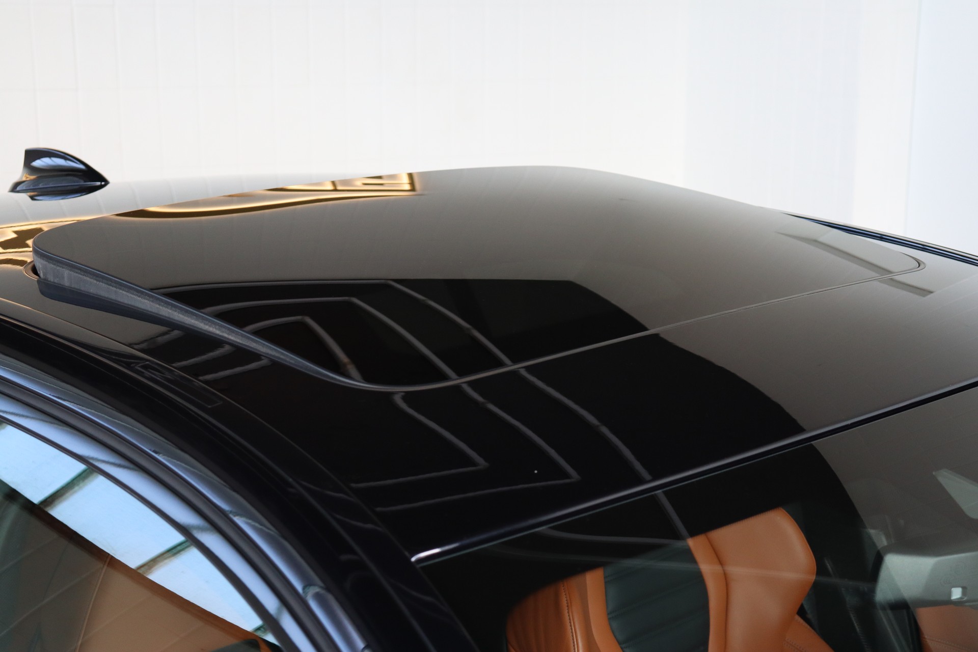 BMW M5 XDRIVE DRIVELOGIC * GRAIL AUSPUFF * AST-FEDERN * CUSTOM-FELGEN * CH-FAHRZEUG *-image-6
