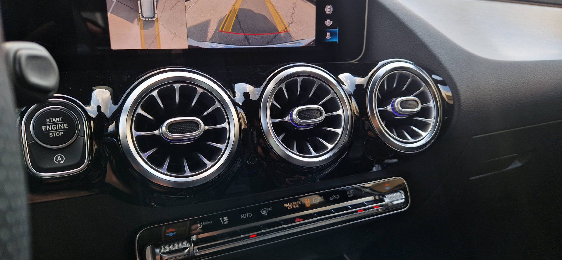 MERCEDES-BENZ GLA 35 AMG 4matic-image-11