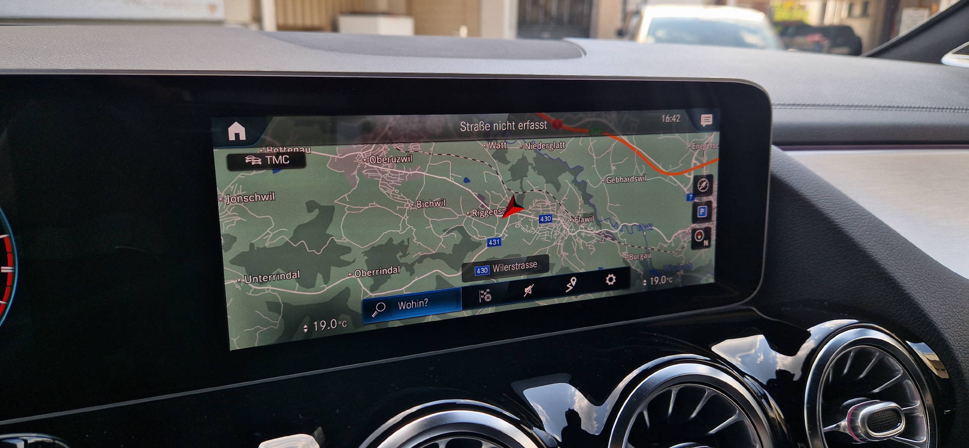 MERCEDES-BENZ GLA 35 AMG 4matic-image-9