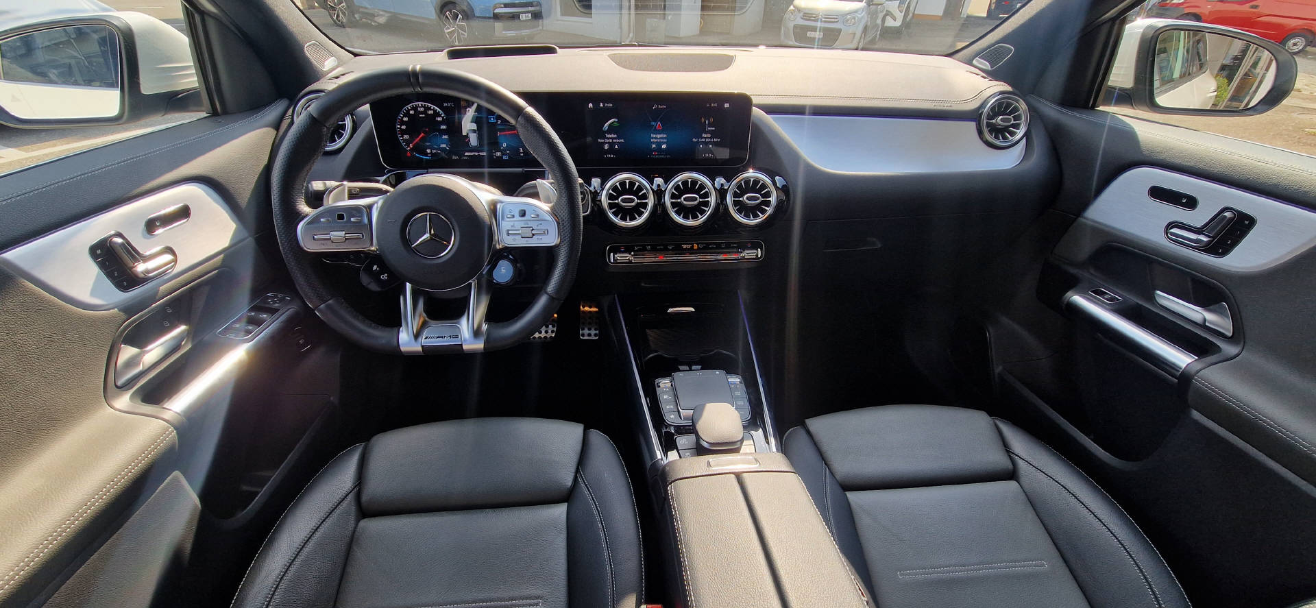 MERCEDES-BENZ GLA 35 AMG 4matic-image-6