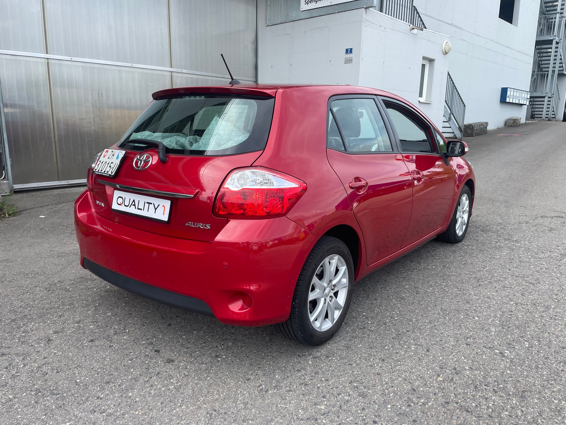 TOYOTA Auris 1.6 easy-image-3