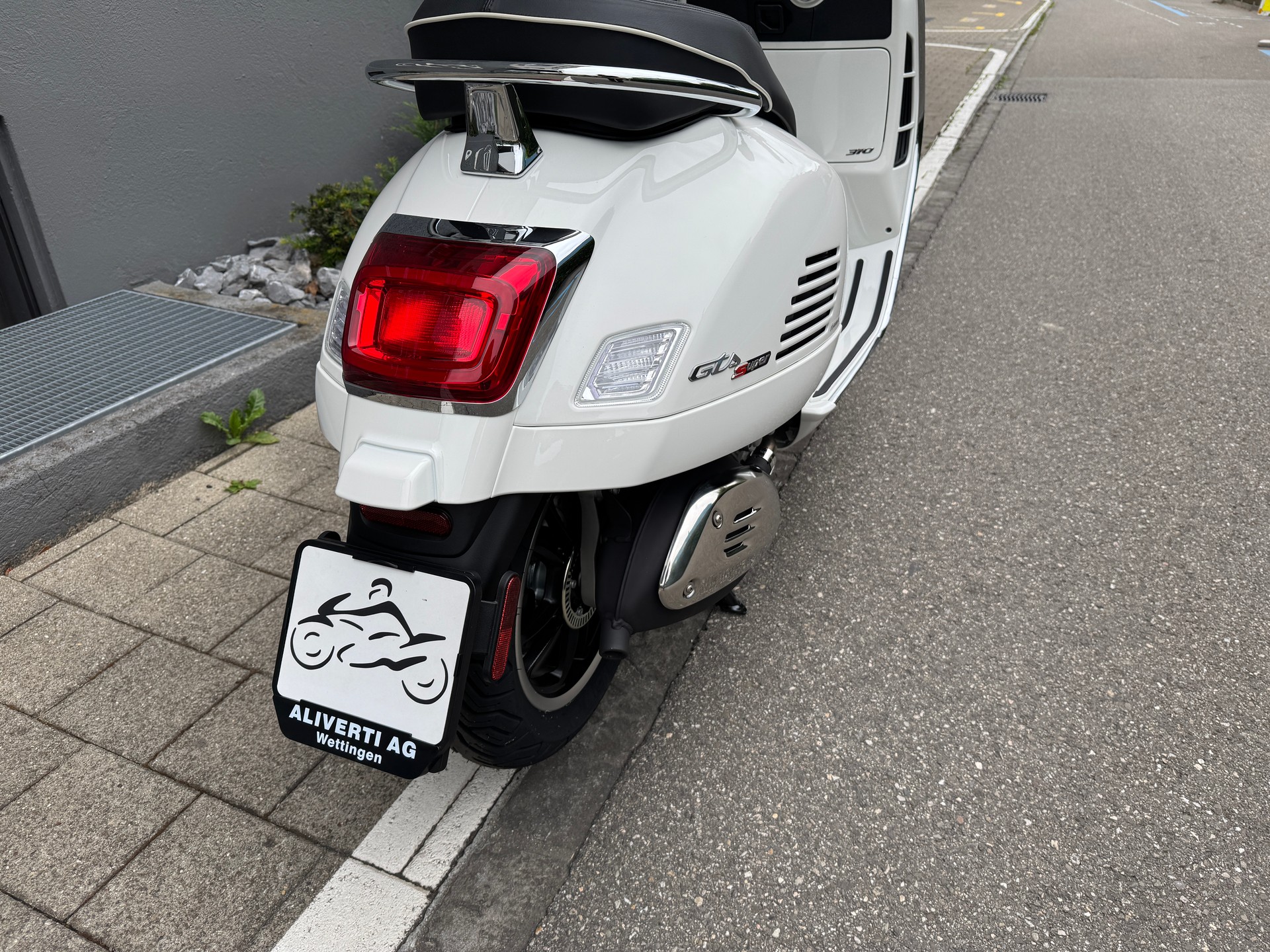 PIAGGIO Vespa GTS 310 Super RST E5+-image-15