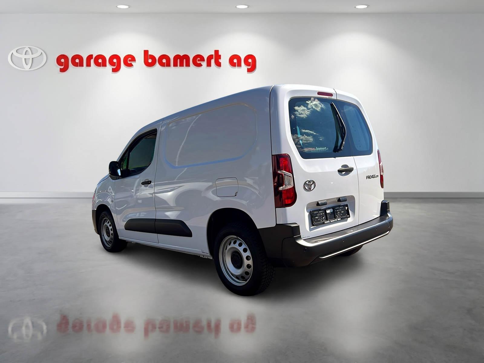 TOYOTA PROACE CITY Van L1 1.5 D Active-image-3