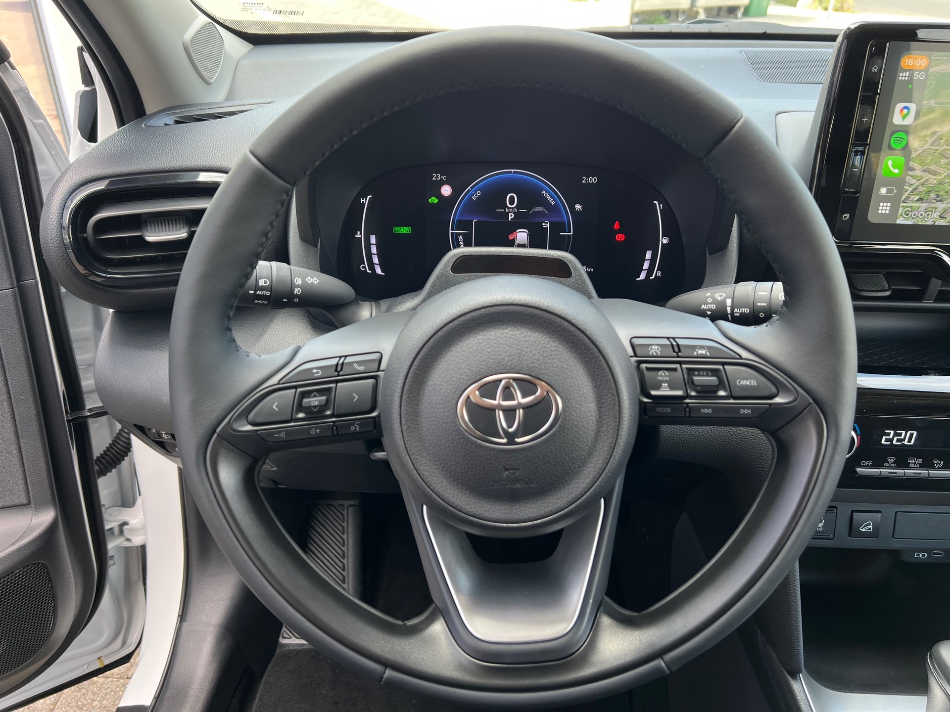 TOYOTA Yaris Cross 1.5 Comfort AWDi e-CVT-image-14
