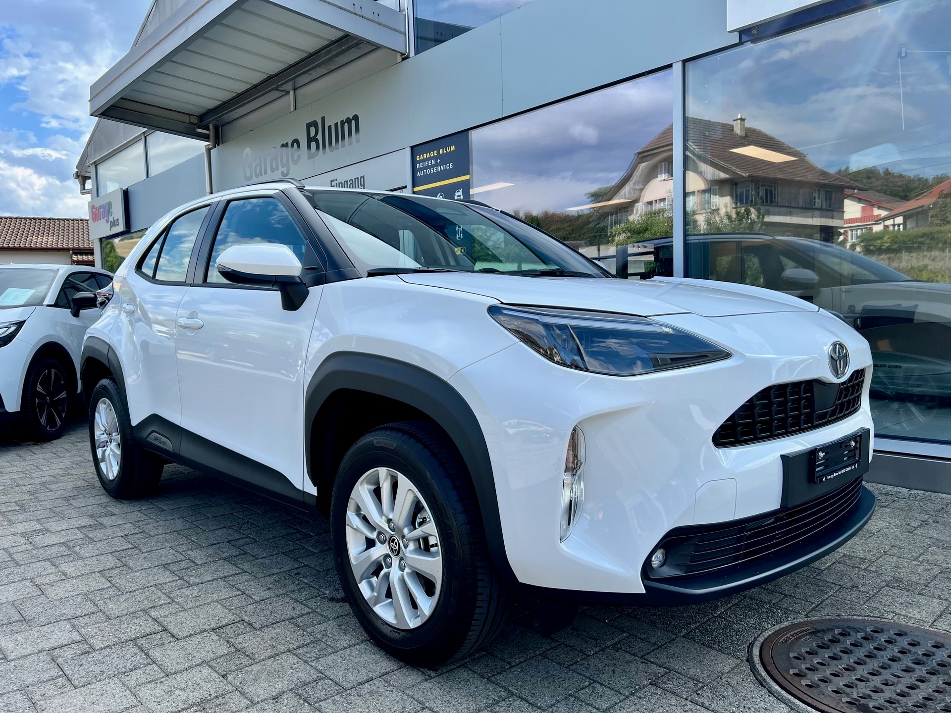 TOYOTA Yaris Cross 1.5 Comfort AWDi e-CVT-image-0