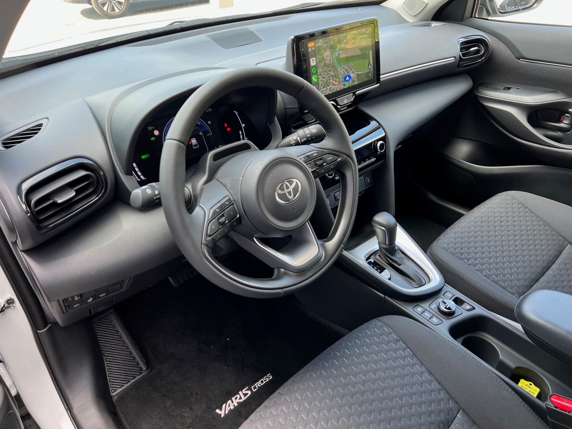 TOYOTA Yaris Cross 1.5 Comfort AWDi e-CVT-image-13