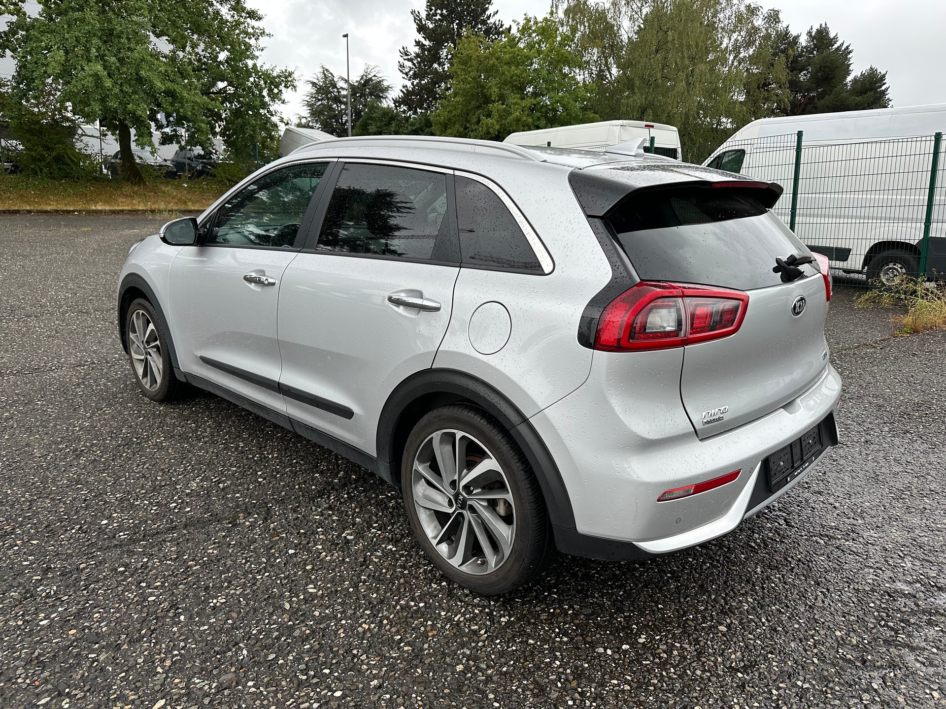 KIA Niro 1.6GDi Hybrid Style DCT-image-0