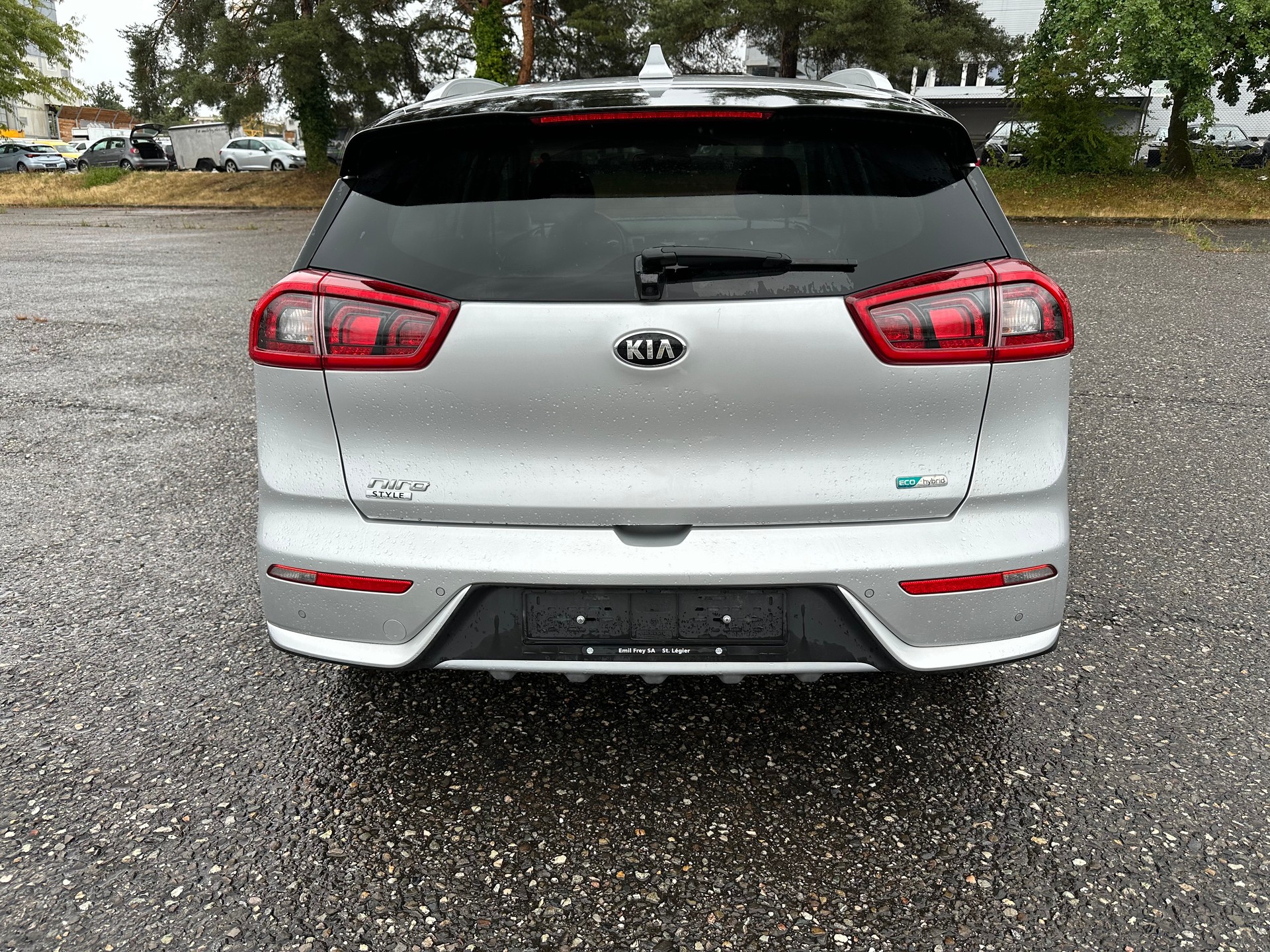 KIA Niro 1.6GDi Hybrid Style DCT-image-5