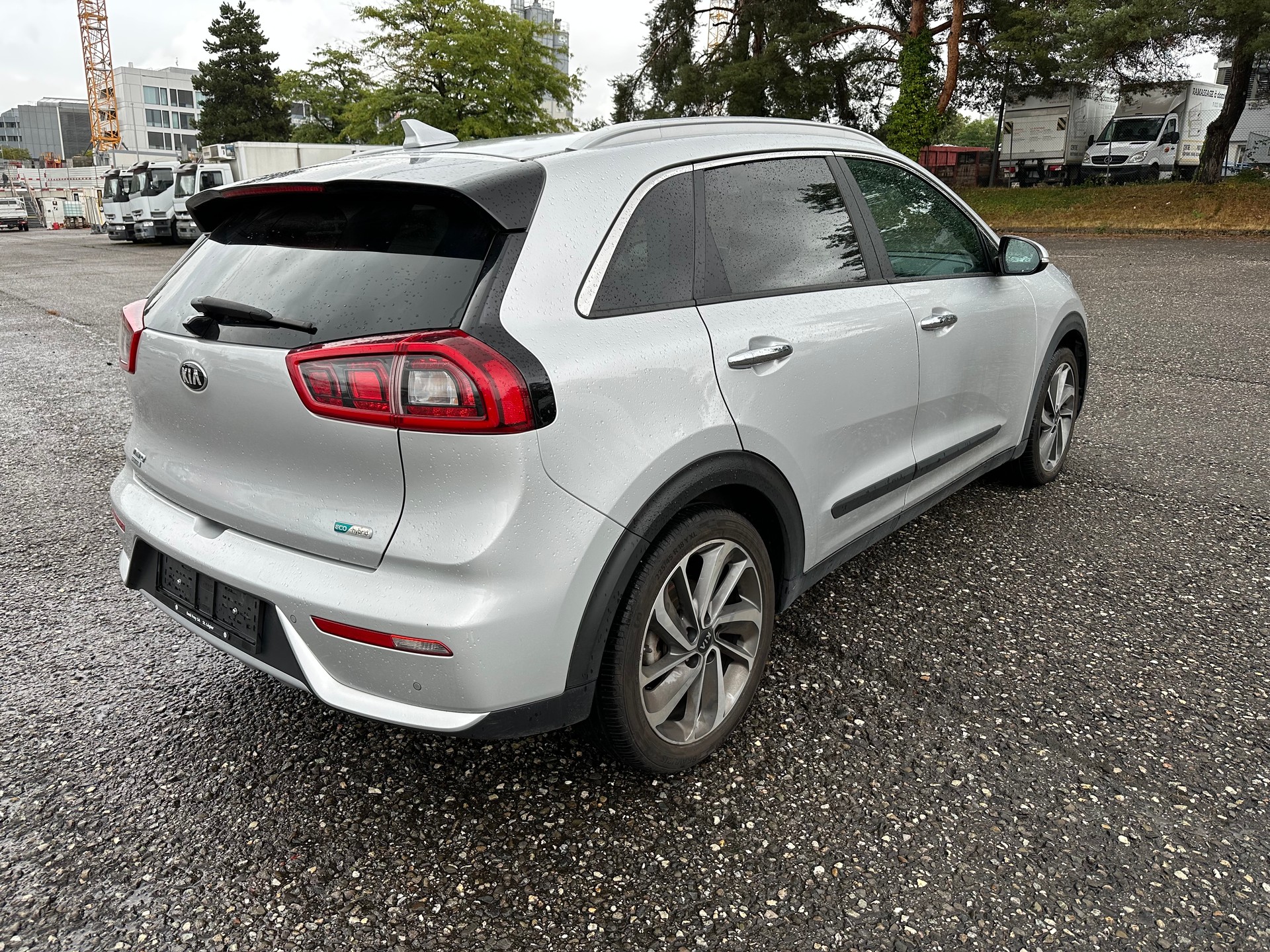 KIA Niro 1.6GDi Hybrid Style DCT-image-1