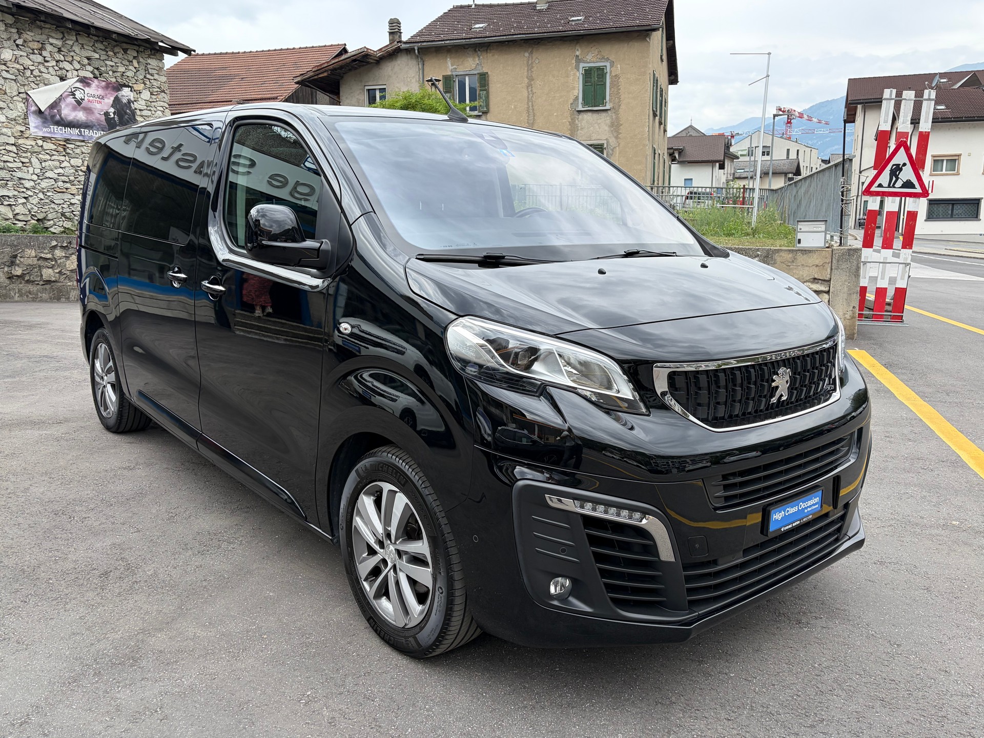PEUGEOT Traveller 2.0 BlueHDi Allure Standard EAT8-image-6