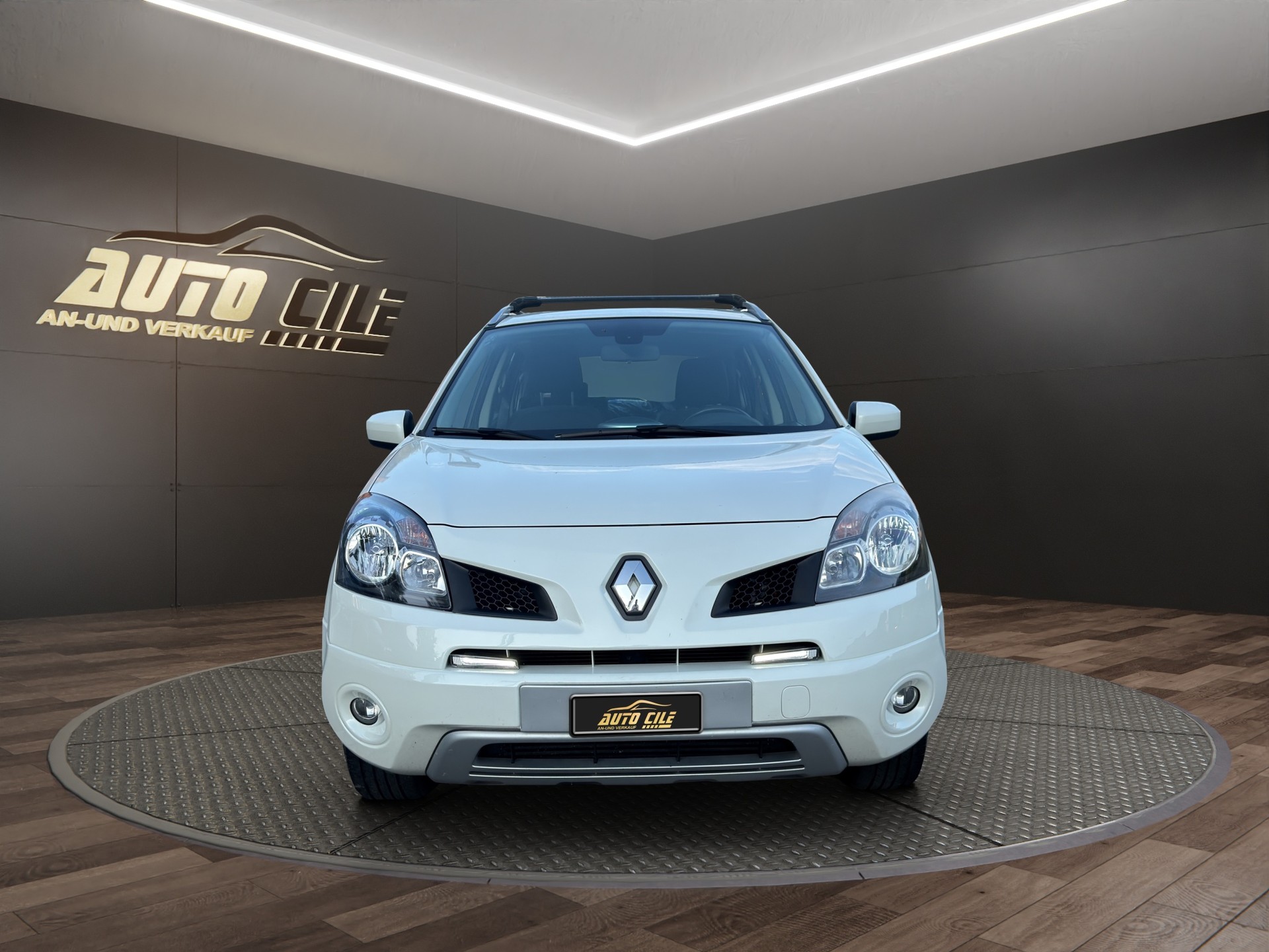 RENAULT Koleos 2.0 dCi Dynamique 4x4 Automatic-image-1