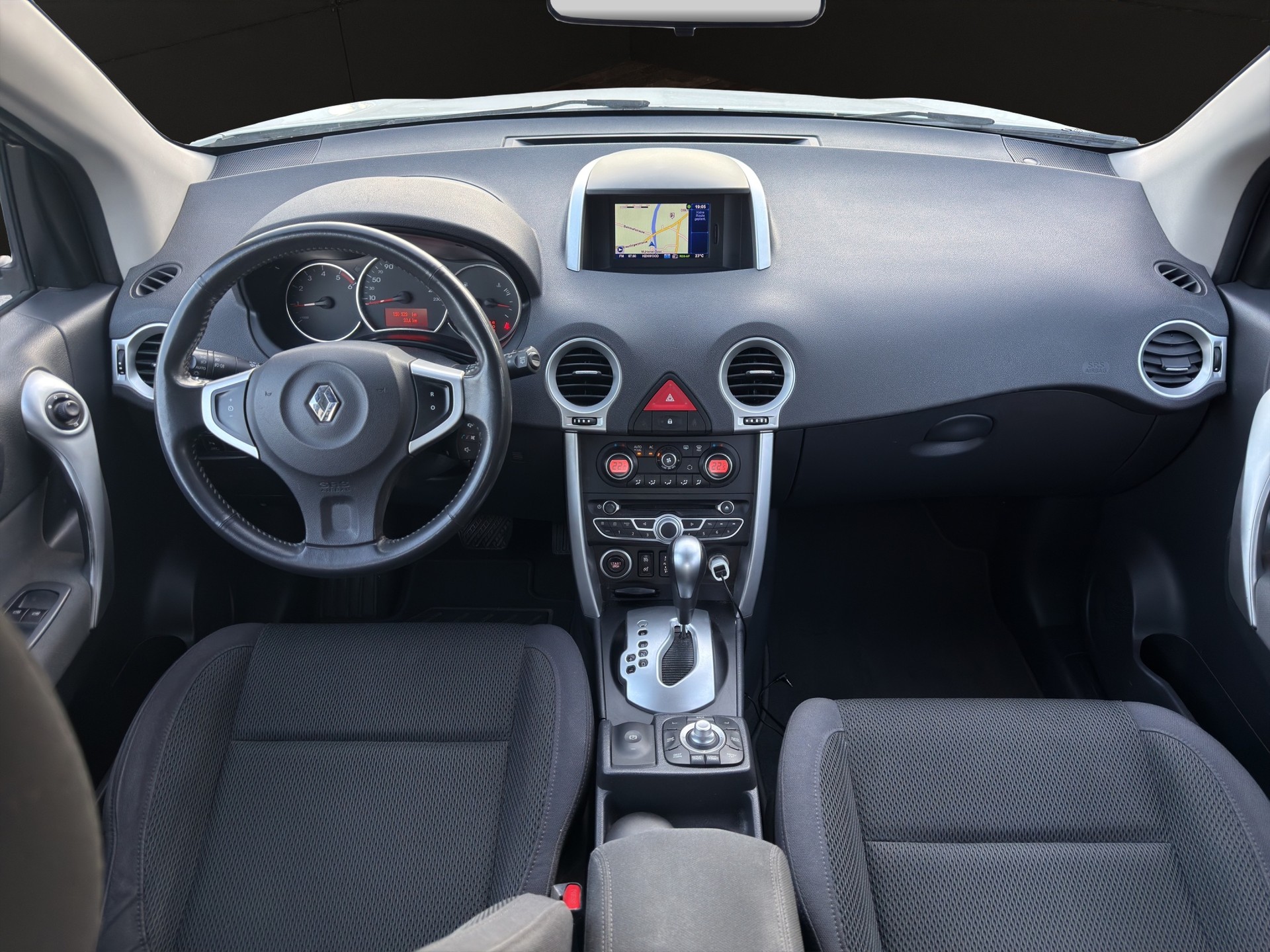 RENAULT Koleos 2.0 dCi Dynamique 4x4 Automatic-image-8