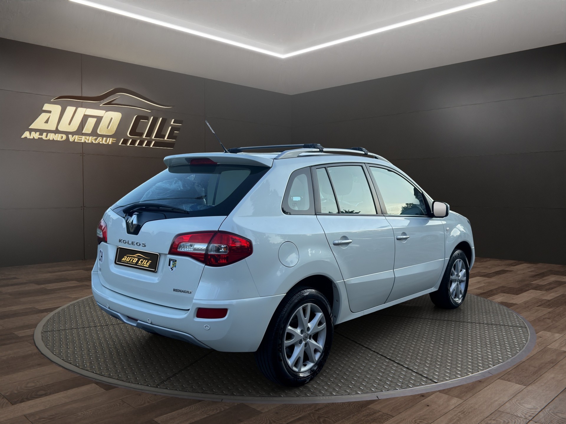 RENAULT Koleos 2.0 dCi Dynamique 4x4 Automatic-image-7