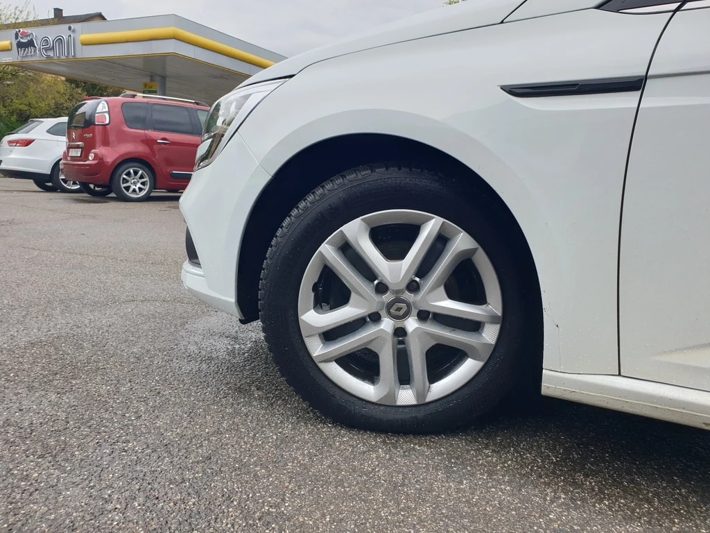 RENAULT Mégane Grandtour 1.5 dCi Business EDC ** Navigationssystem ** Tempomat ** Klimaautomat ** Frisch Ab MFK & Service **-image-12