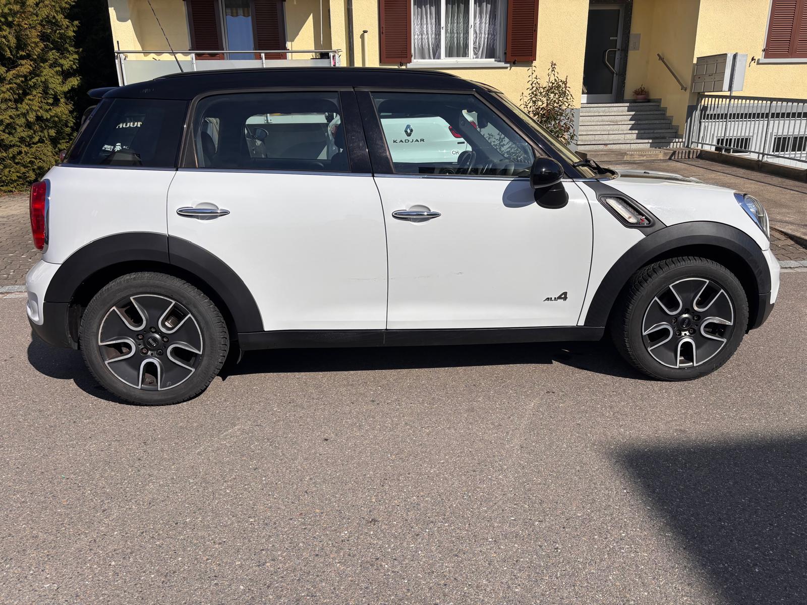 MINI Countryman Cooper S ALL4 Steptronic-image-2