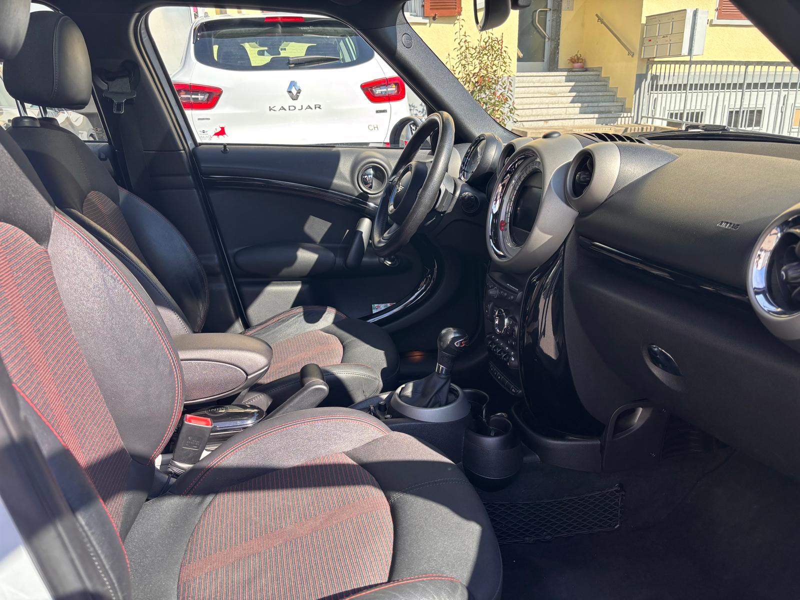 MINI Countryman Cooper S ALL4 Steptronic-image-11