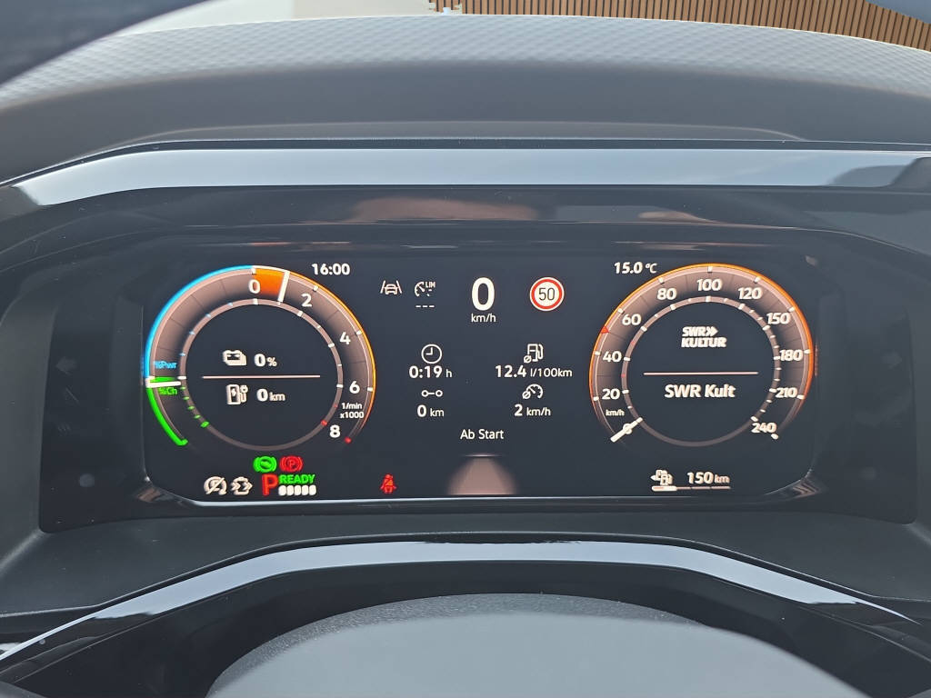 VW Multivan 1.5 TSI eHybrid kurz Style DSG 4motion-image-15