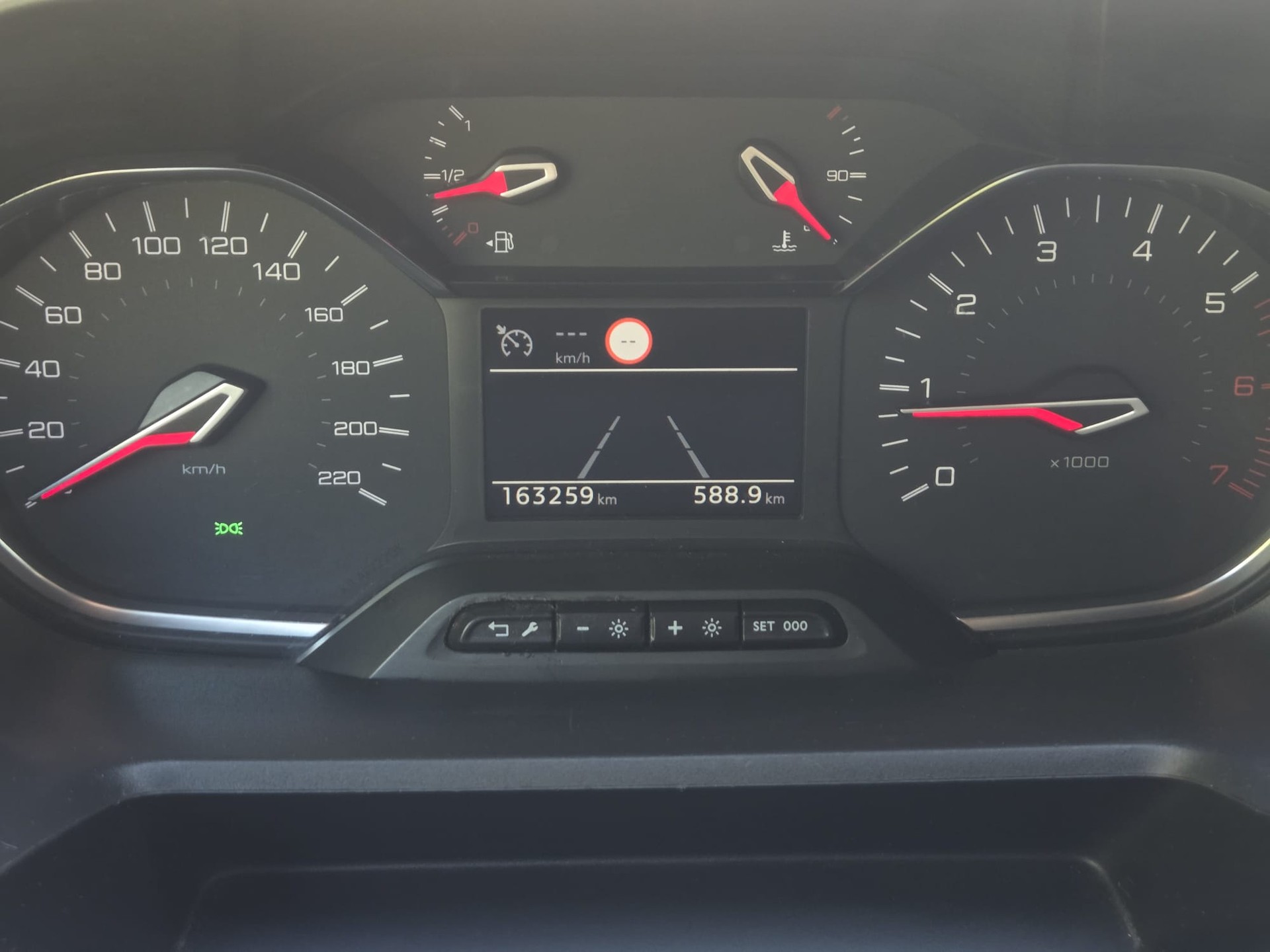 PEUGEOT Rifter 1.5 BlueHDi Active ** AHK * Crochet d'attelage * Frish MFK * Expertise du jour-image-12