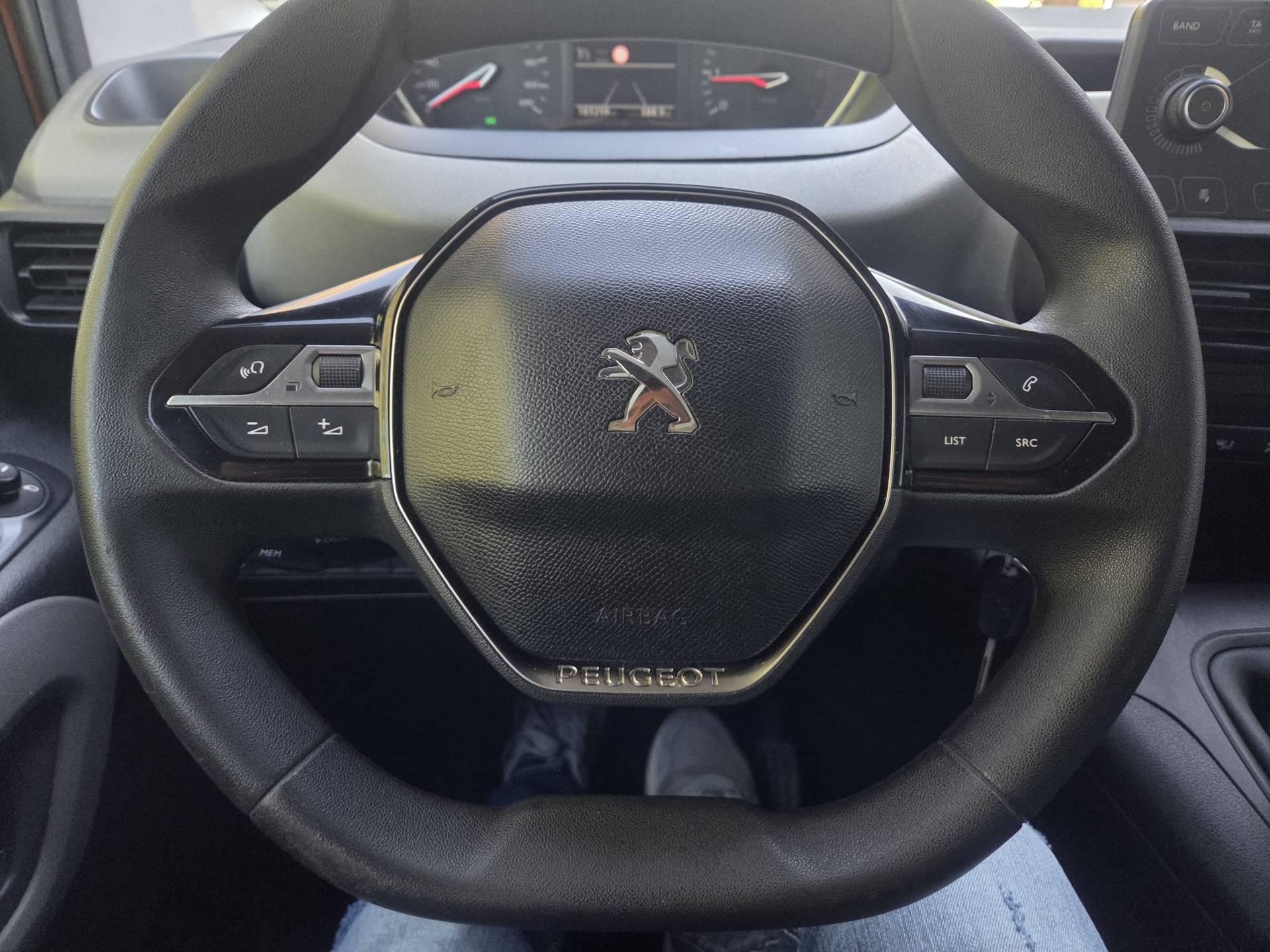 PEUGEOT Rifter 1.5 BlueHDi Active ** AHK * Crochet d'attelage * Frish MFK * Expertise du jour-image-11