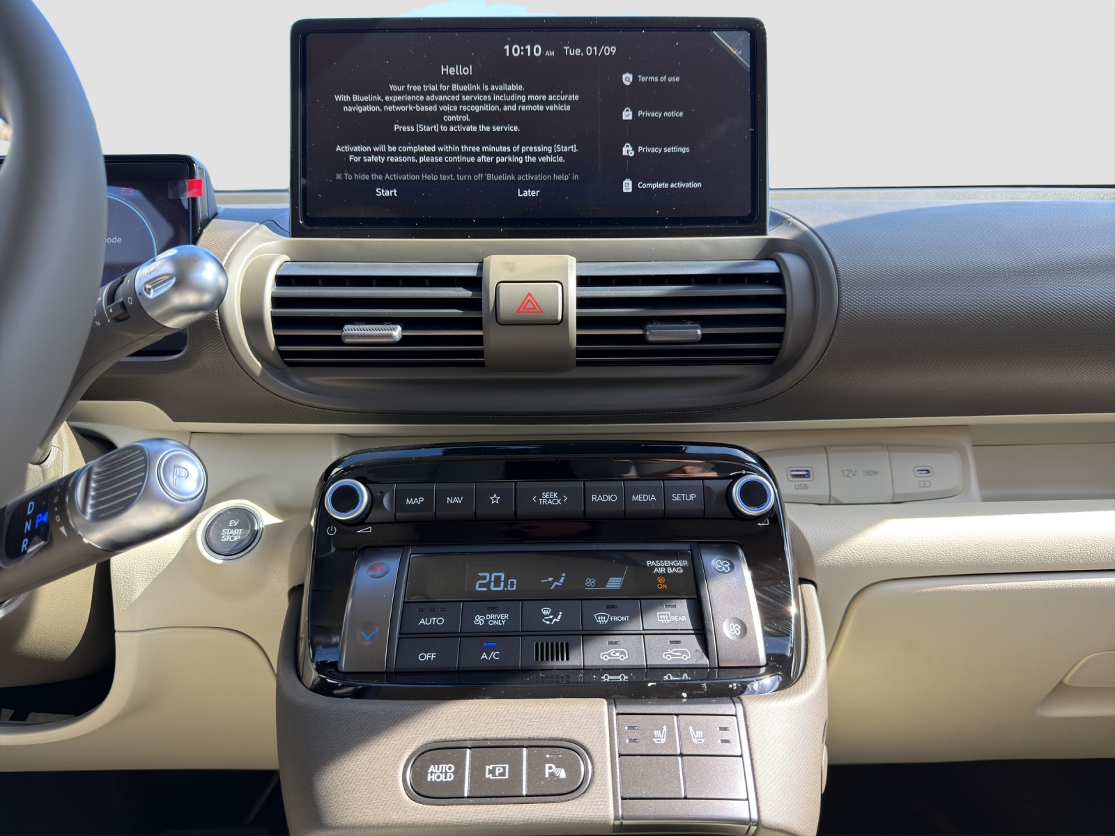 HYUNDAI Inster 49kWh Amplia-image-11