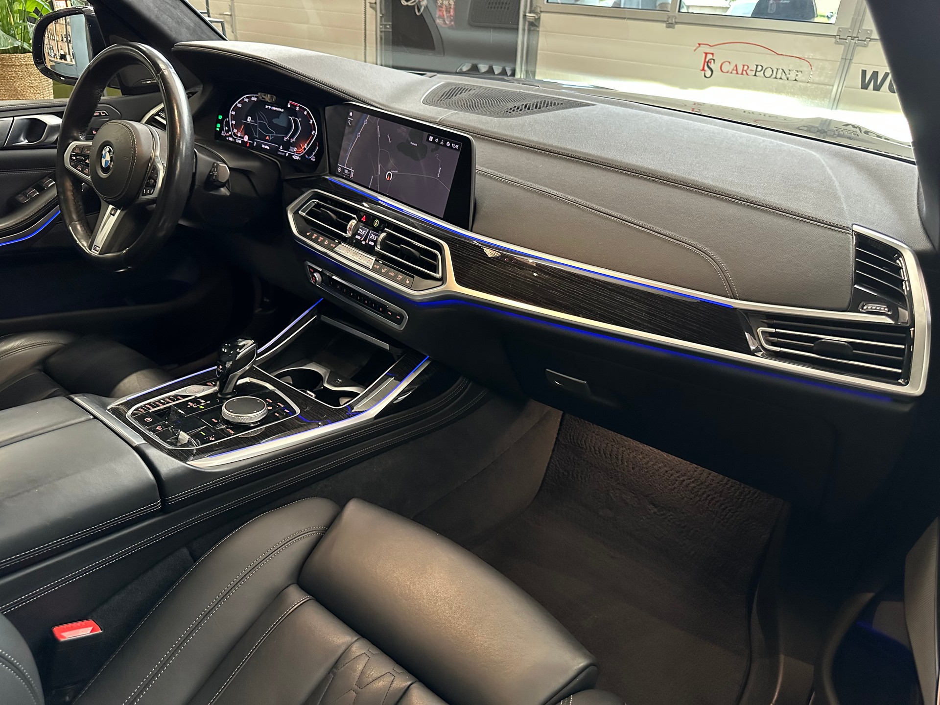 BMW X7 xDrive M50d Steptronic-image-16