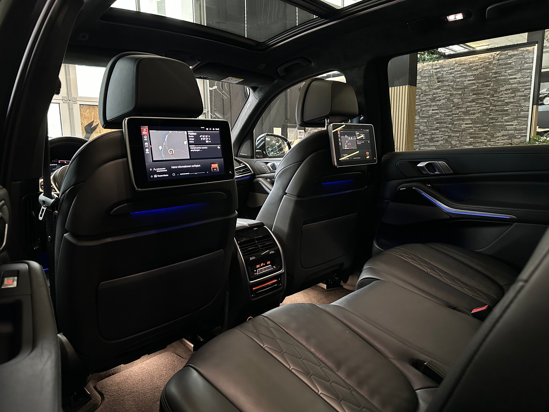 BMW X7 xDrive M50d Steptronic-image-12