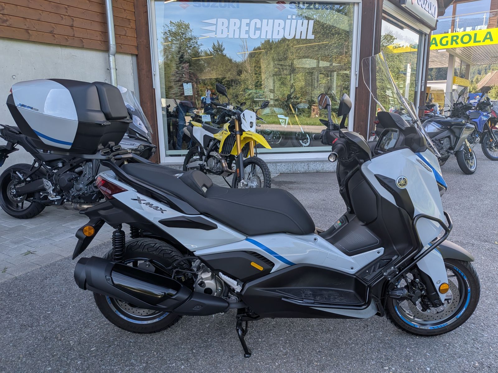 YAMAHA X-Max 300 Tech Max-image-6
