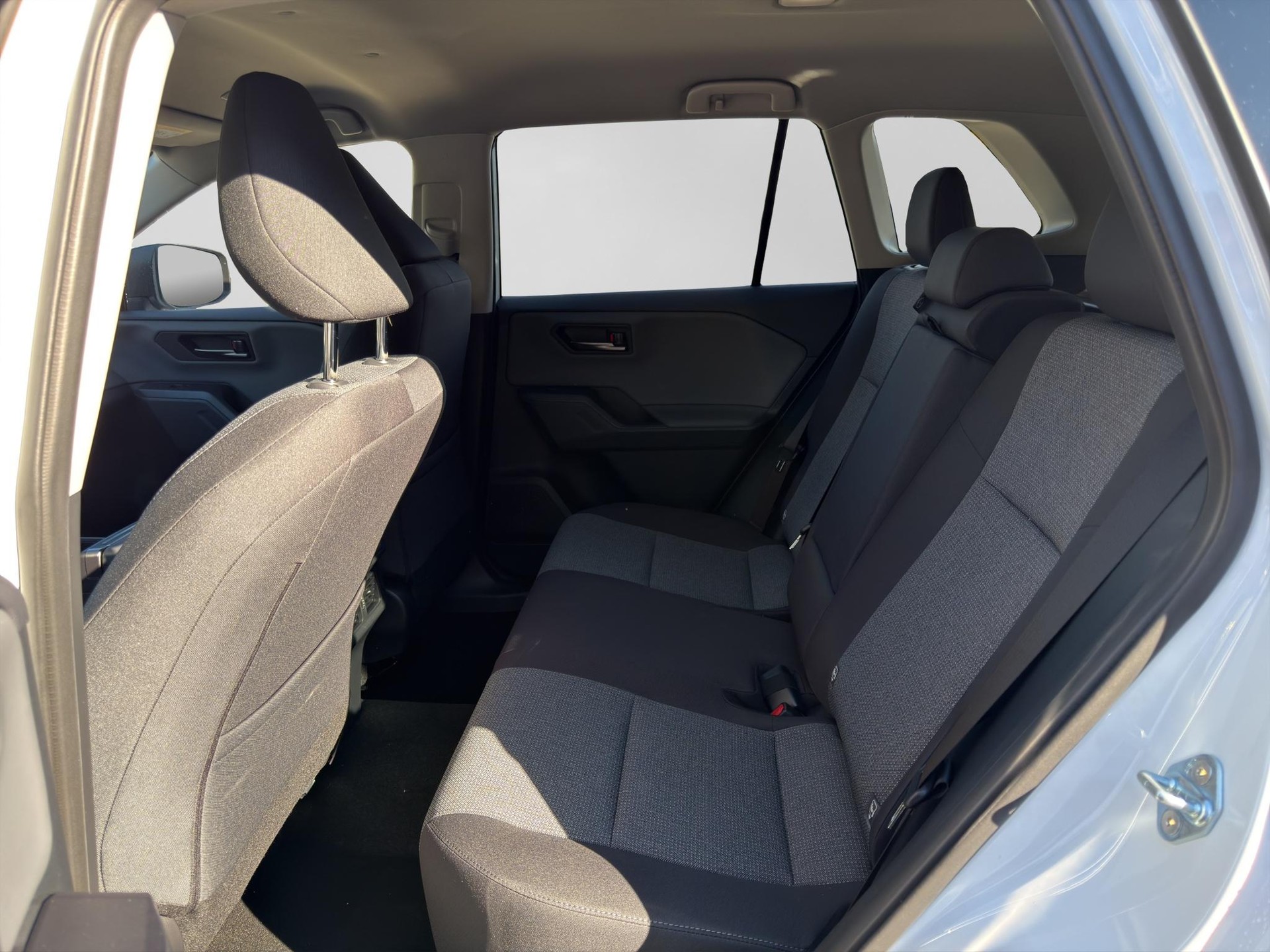 TOYOTA RAV4 2.5 Plug-In-Hybrid Trend-image-6