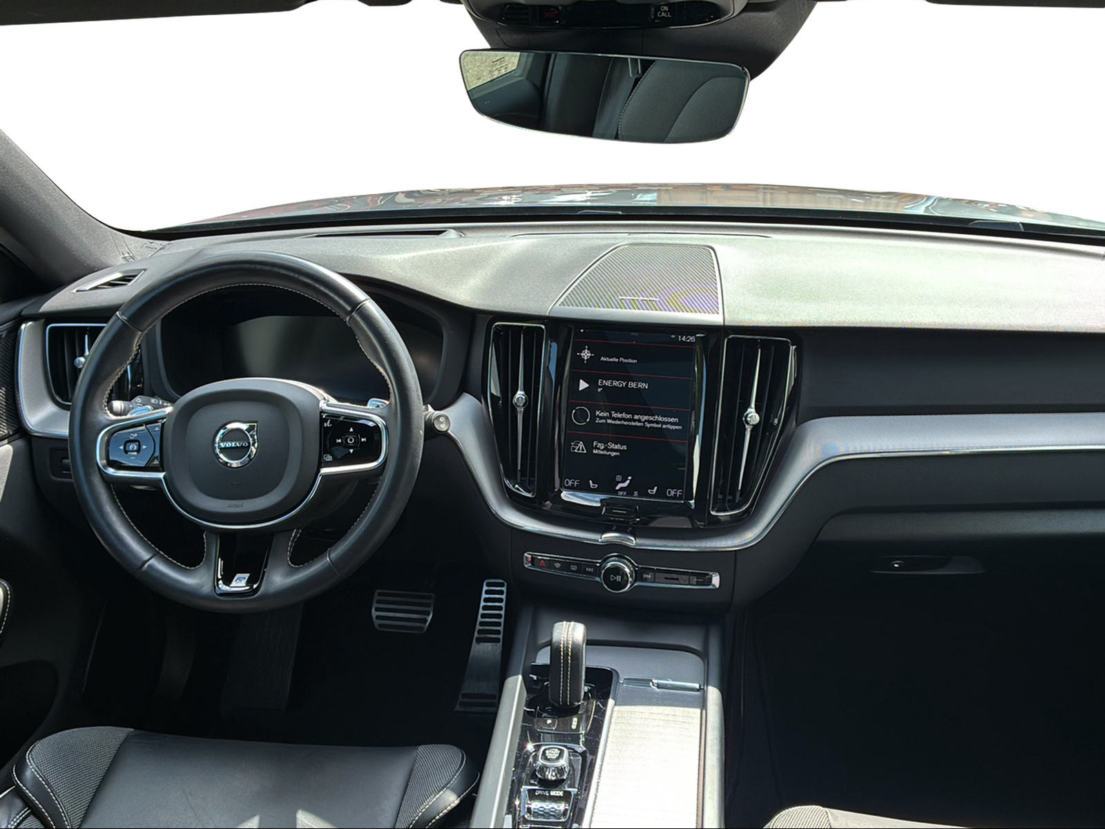 VOLVO XC60 2.0 T8 TE R-Design eAWD-image-10