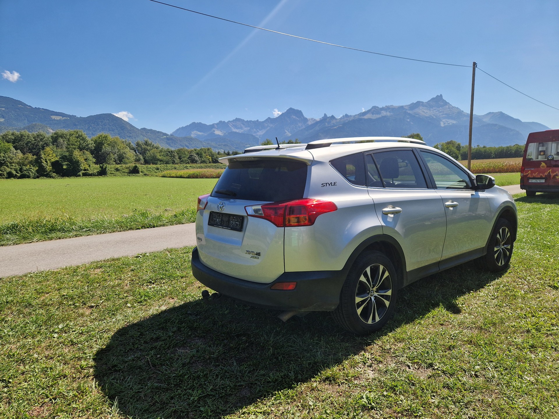 TOYOTA RAV-4 2.0 Style-image-3