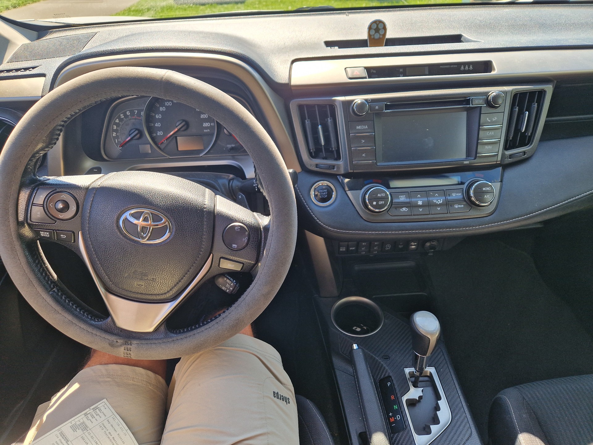 TOYOTA RAV-4 2.0 Style-image-9