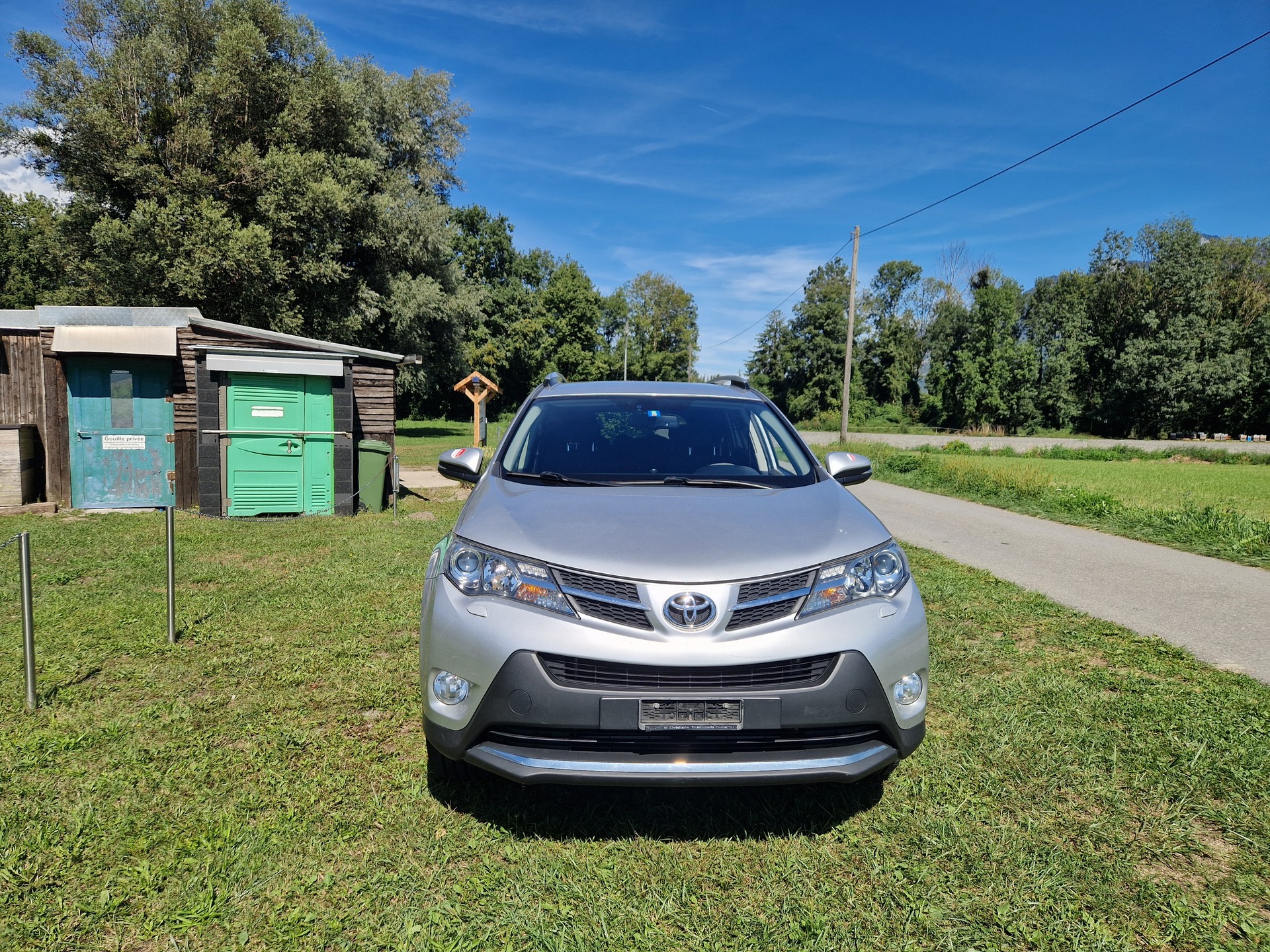 TOYOTA RAV-4 2.0 Style-image-1