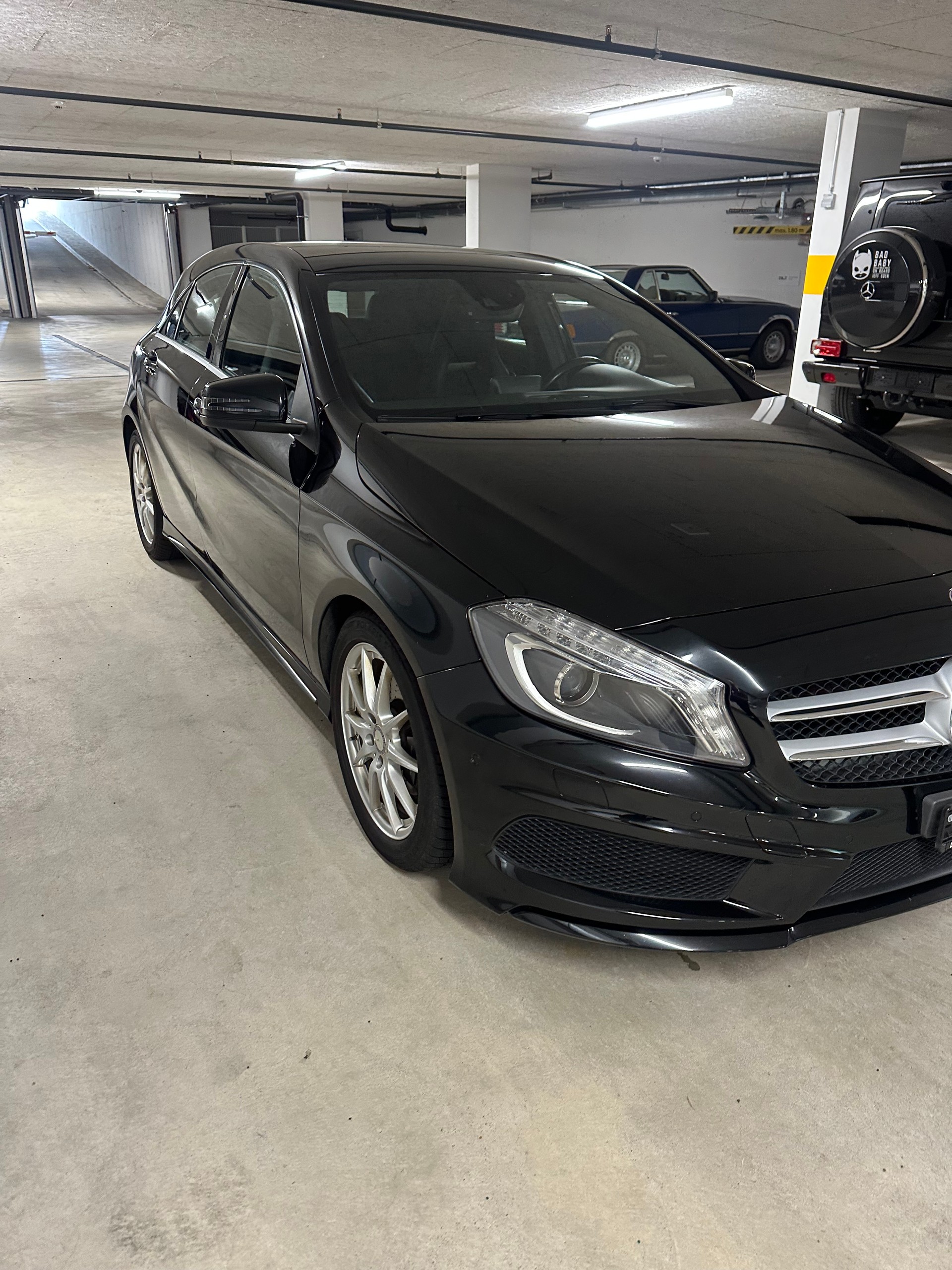 MERCEDES-BENZ A 200 AMG Line 7G-DCT-image-3