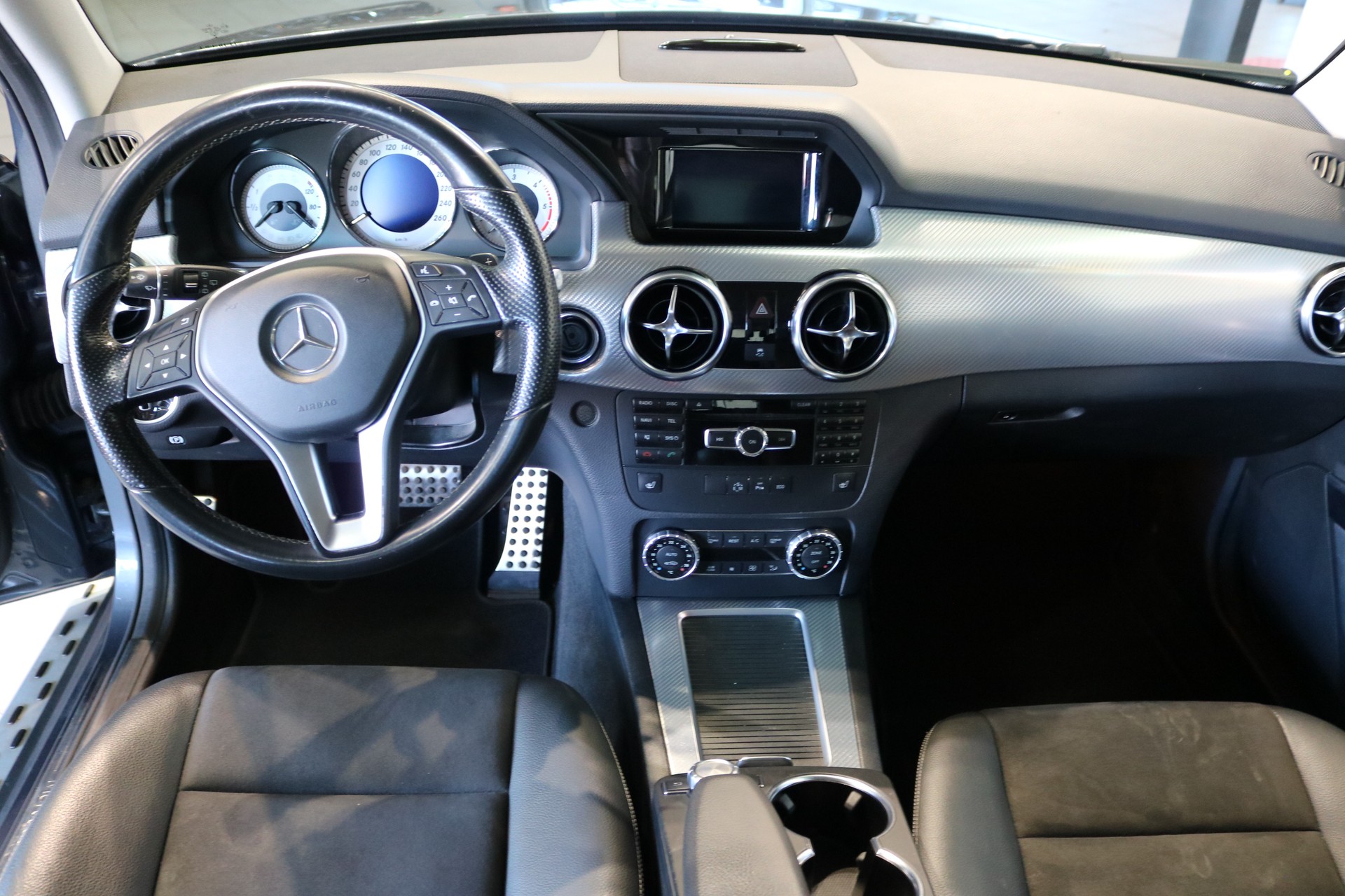 MERCEDES-BENZ GLK 250 BlueTEC 4Matic 7G-Tronic-showroom-element-1