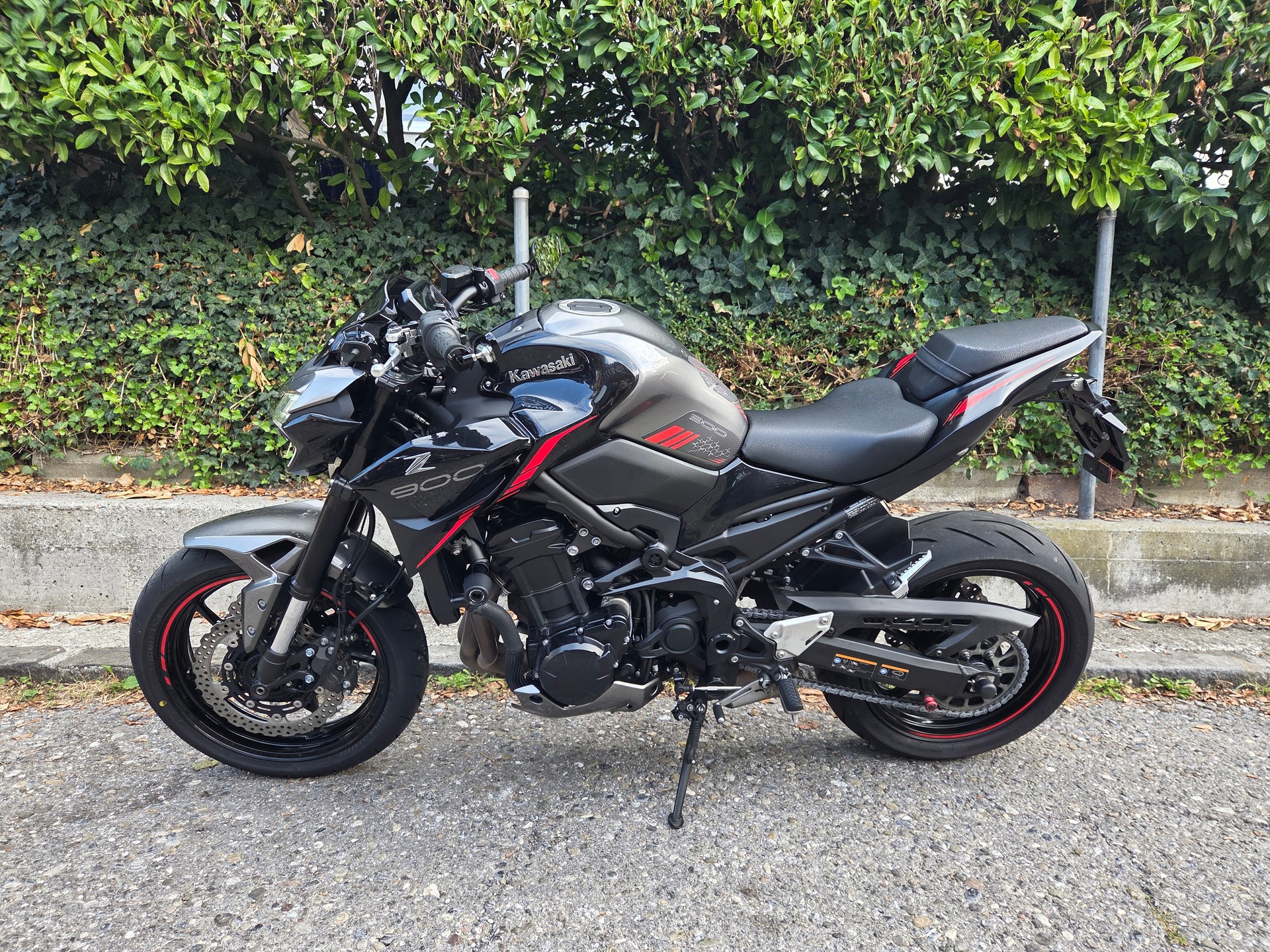 KAWASAKI Z 900