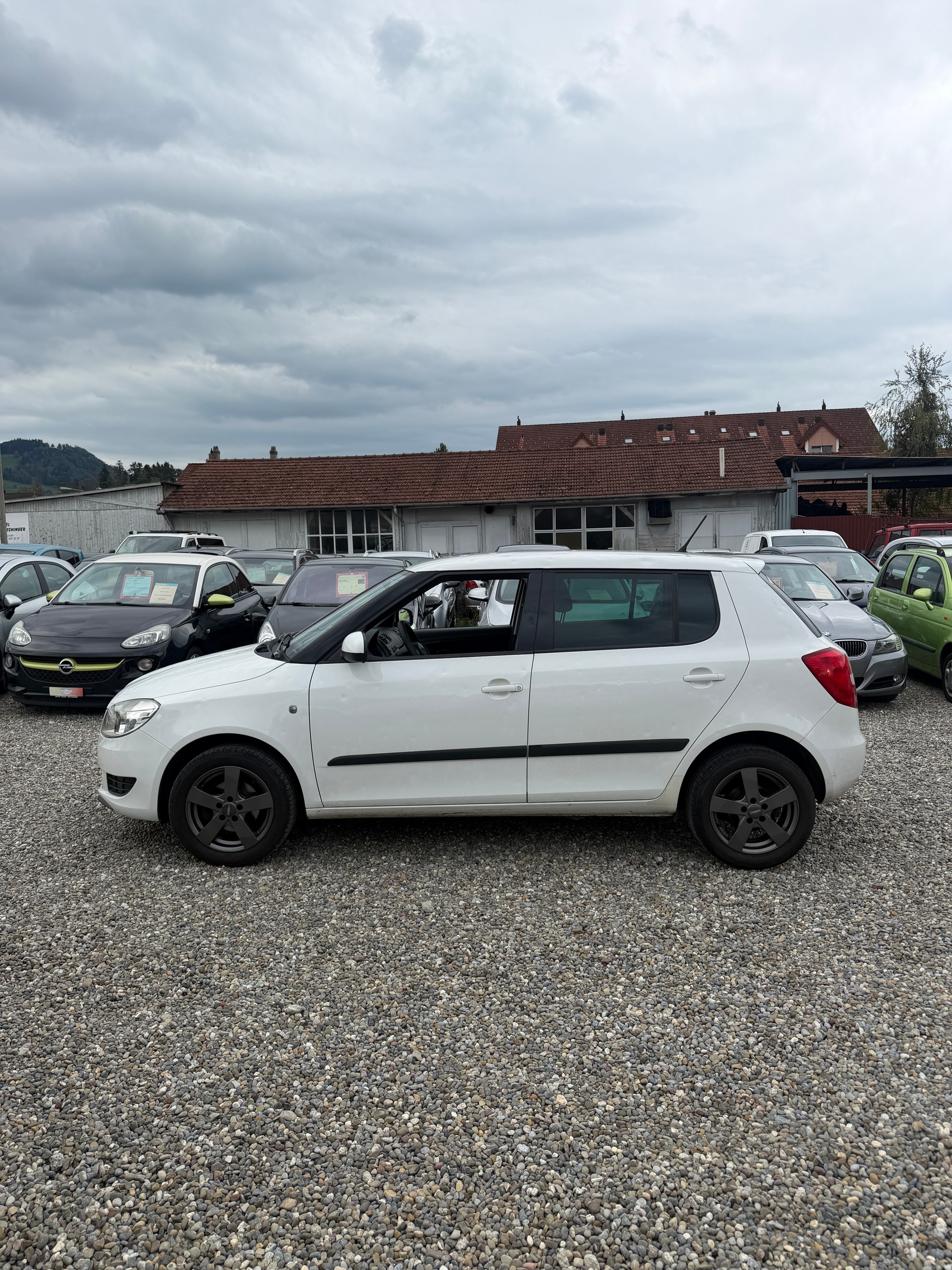 SKODA Fabia 1.6 TDI Ambiente-image-7