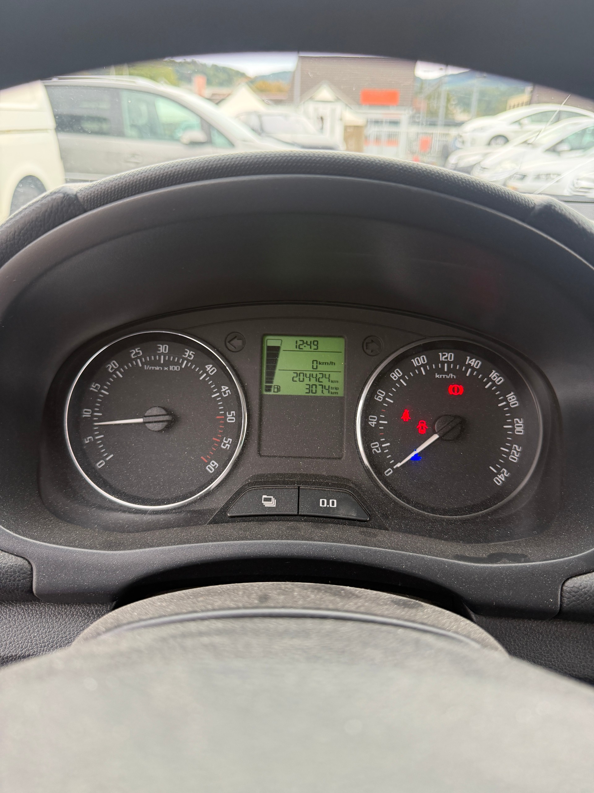 SKODA Fabia 1.6 TDI Ambiente-image-13