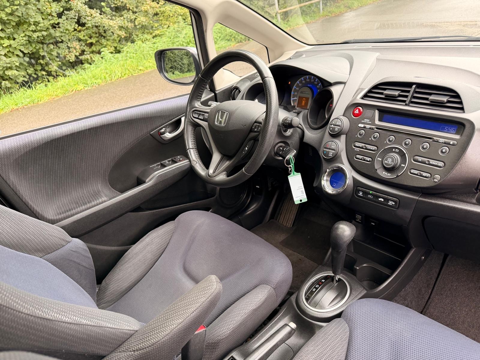 HONDA Jazz 1.3i Hybrid Elegance CVT-image-14
