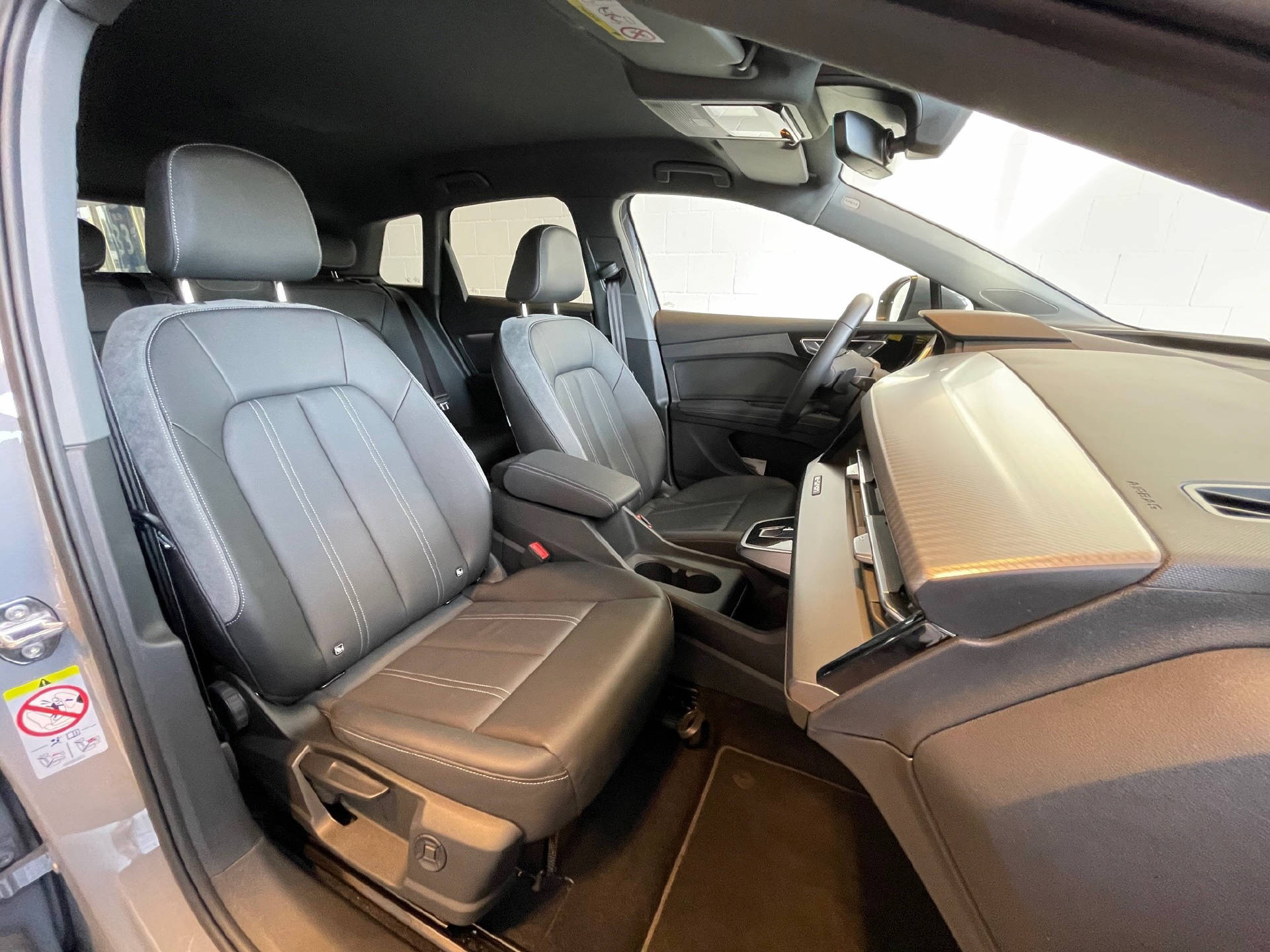 AUDI Q4 e-tron 35-image-17