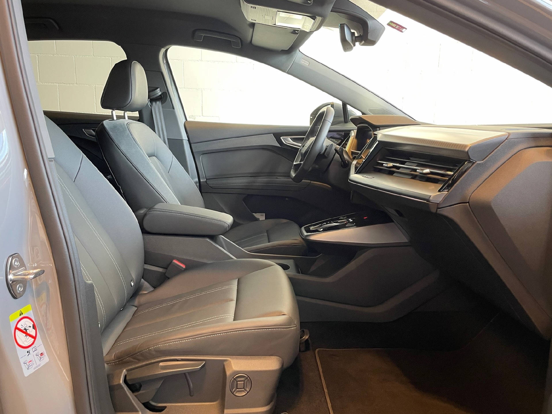 AUDI Q4 e-tron 35-image-14