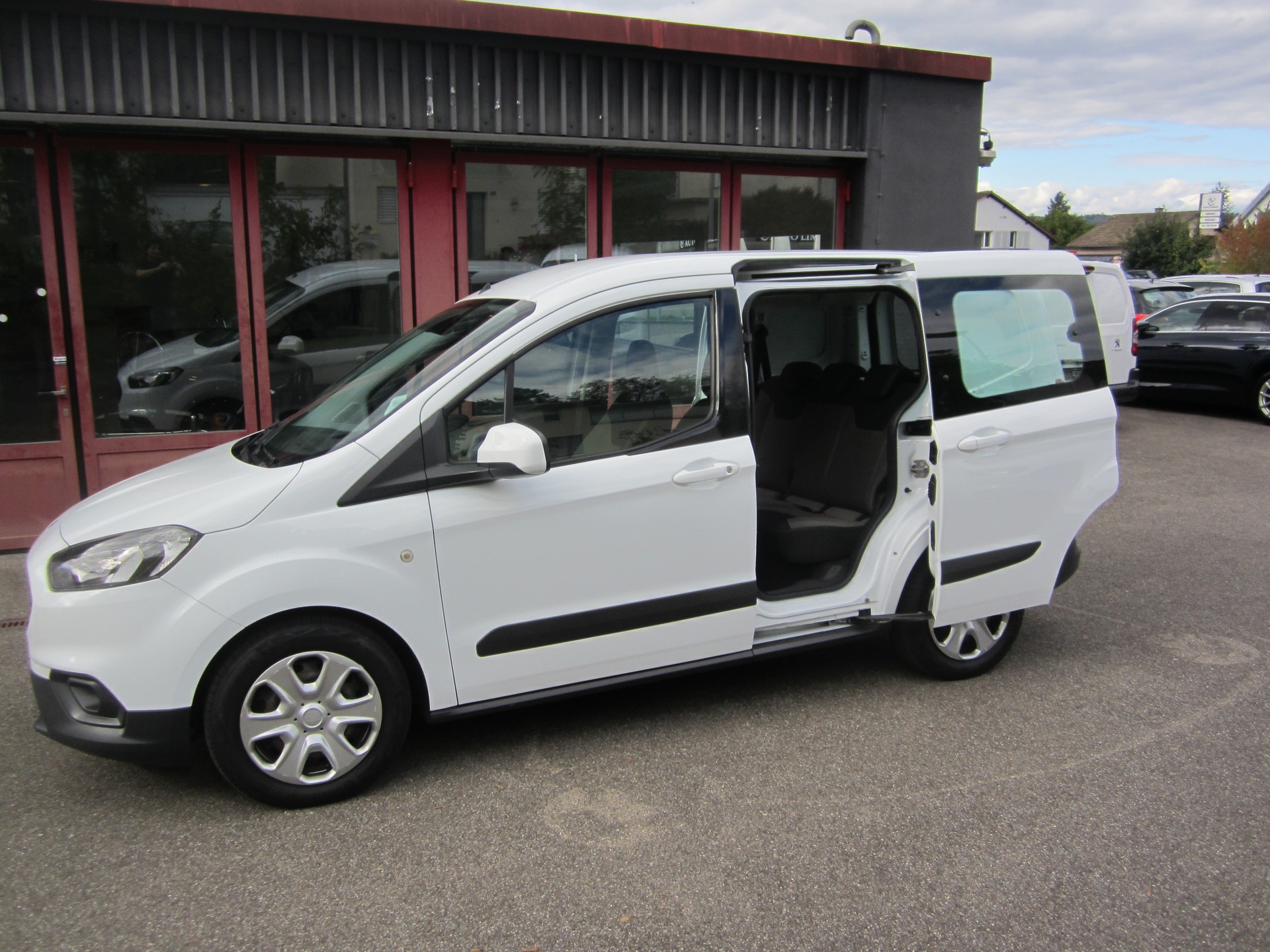 FORD Transit Courier Combi 1.5 TDCi Trend-image-1